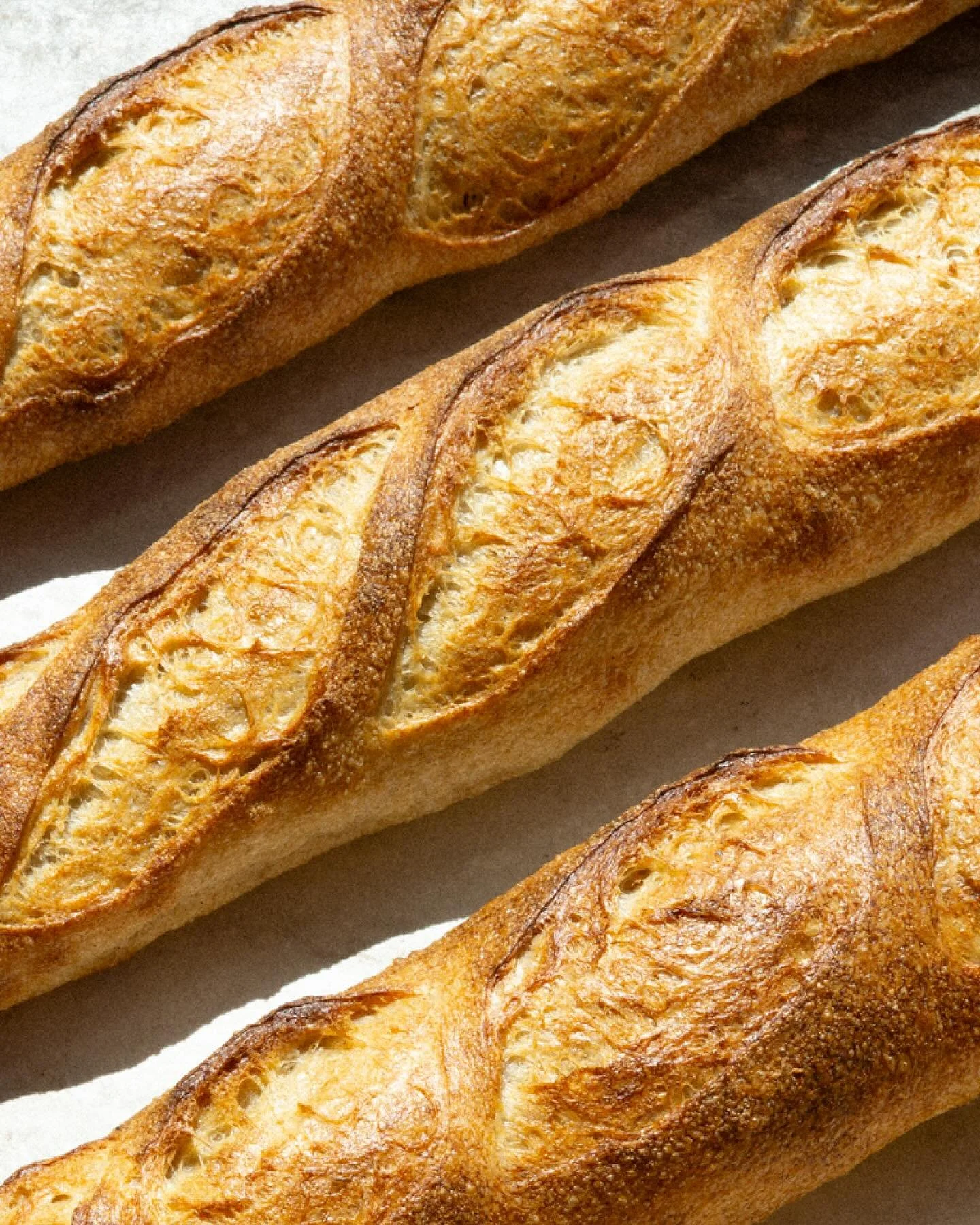 Introducing our newest addition to the Mercato Market!

Freshly made sourdough baguettes baked with locally sourced flour straight from @arvaflourmills, a new staple to our bakery.