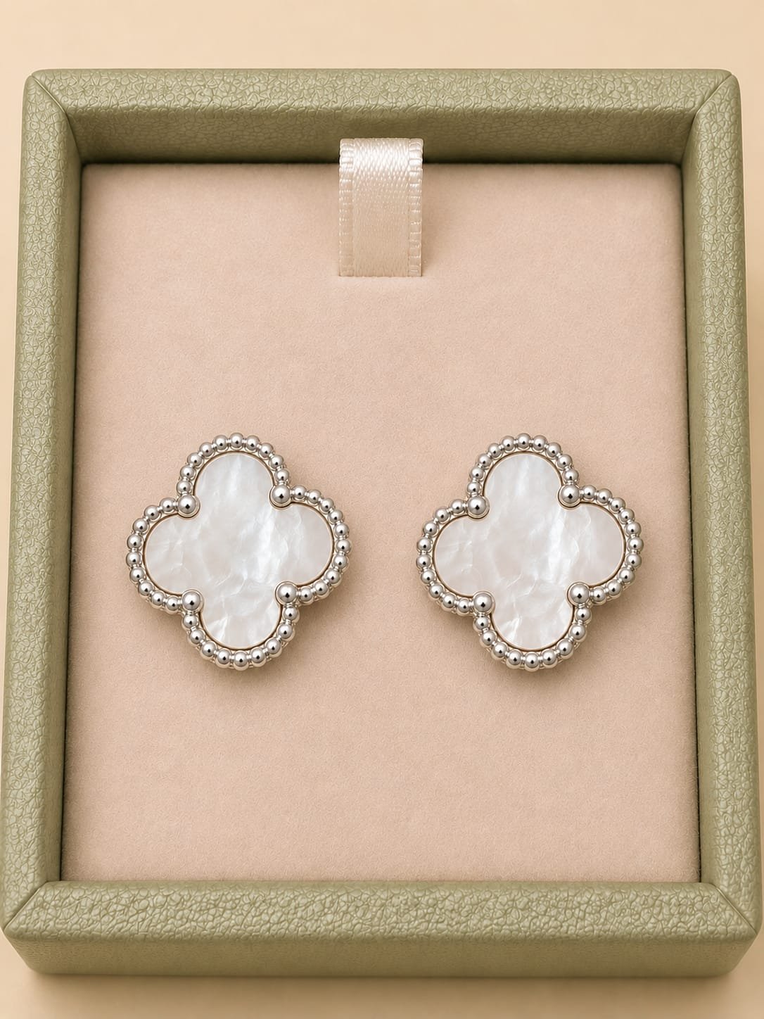 Clover Earring