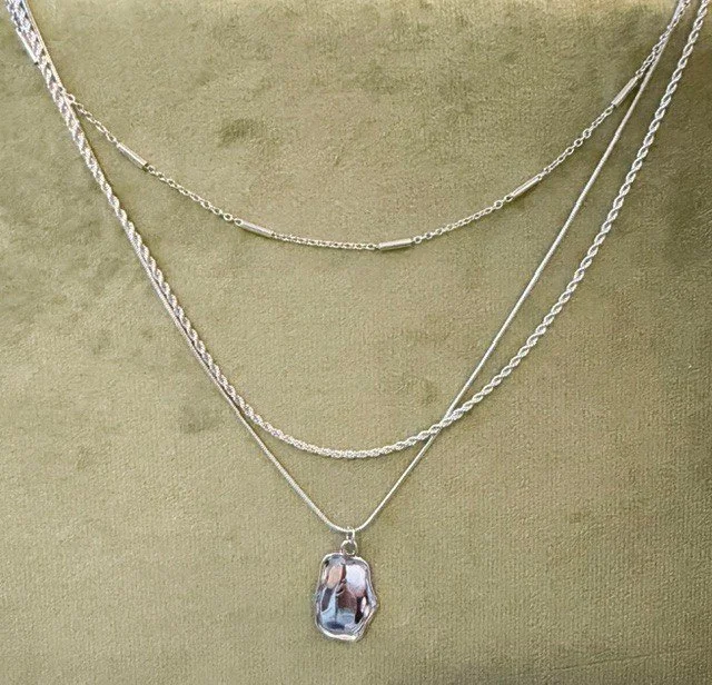 necklace 2.jpg