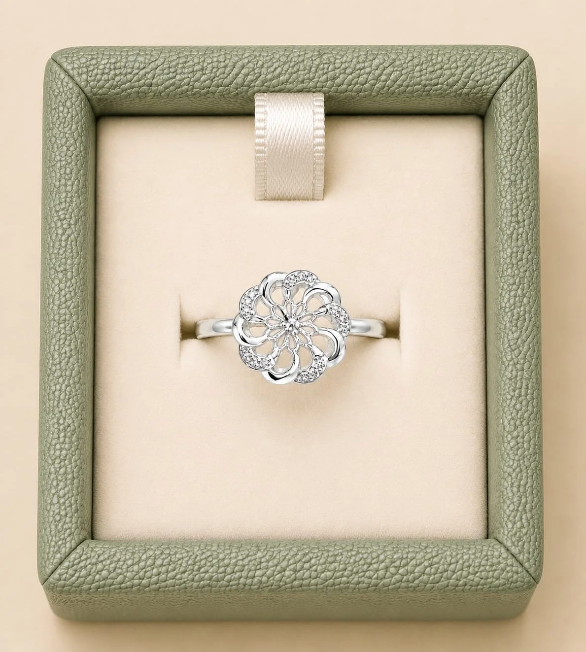 The Flower Sparkle Ring
