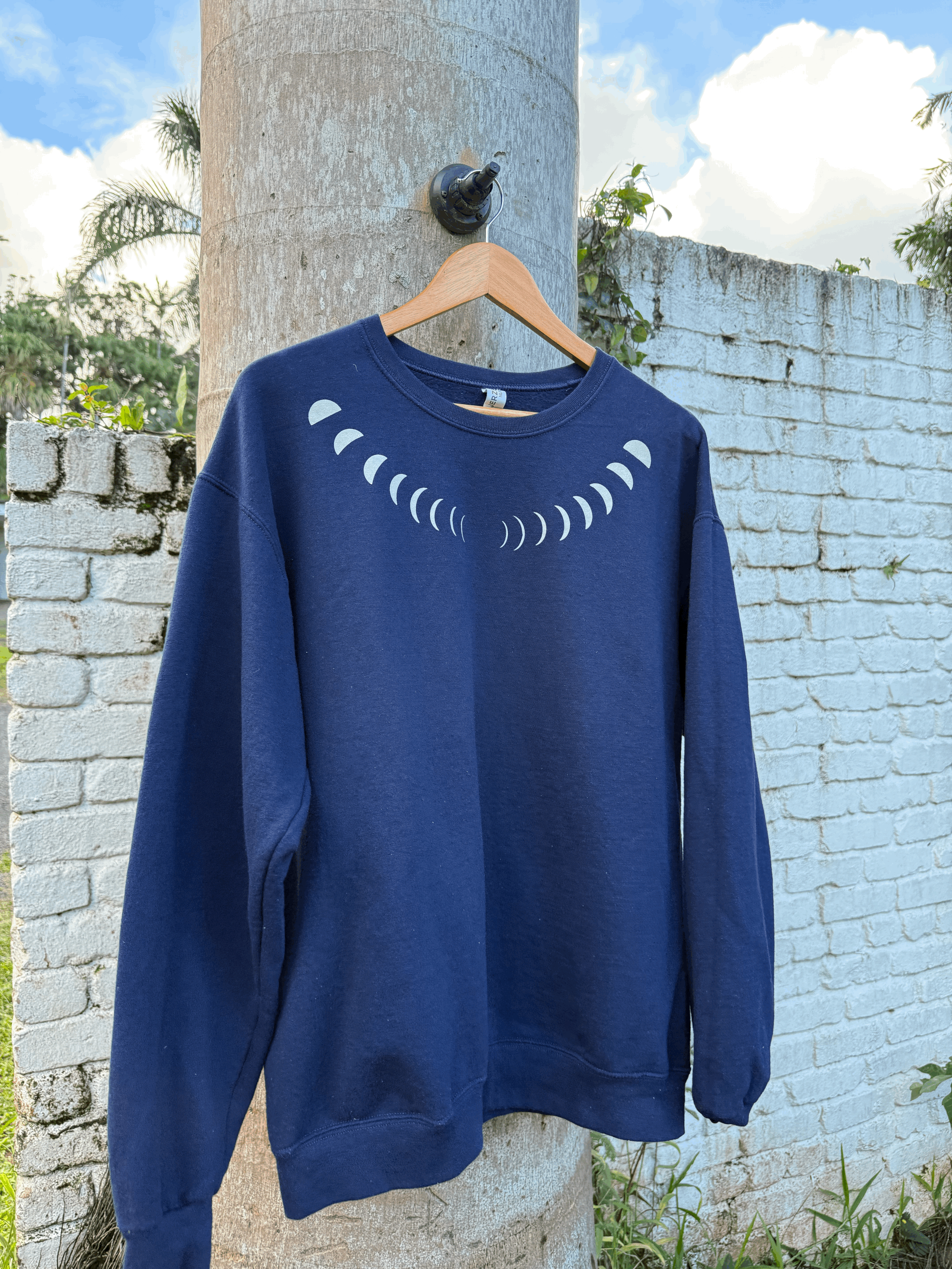 Kaulana Mahina Crewneck