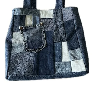 Layering Exhibit Member Talk by Becca Licha