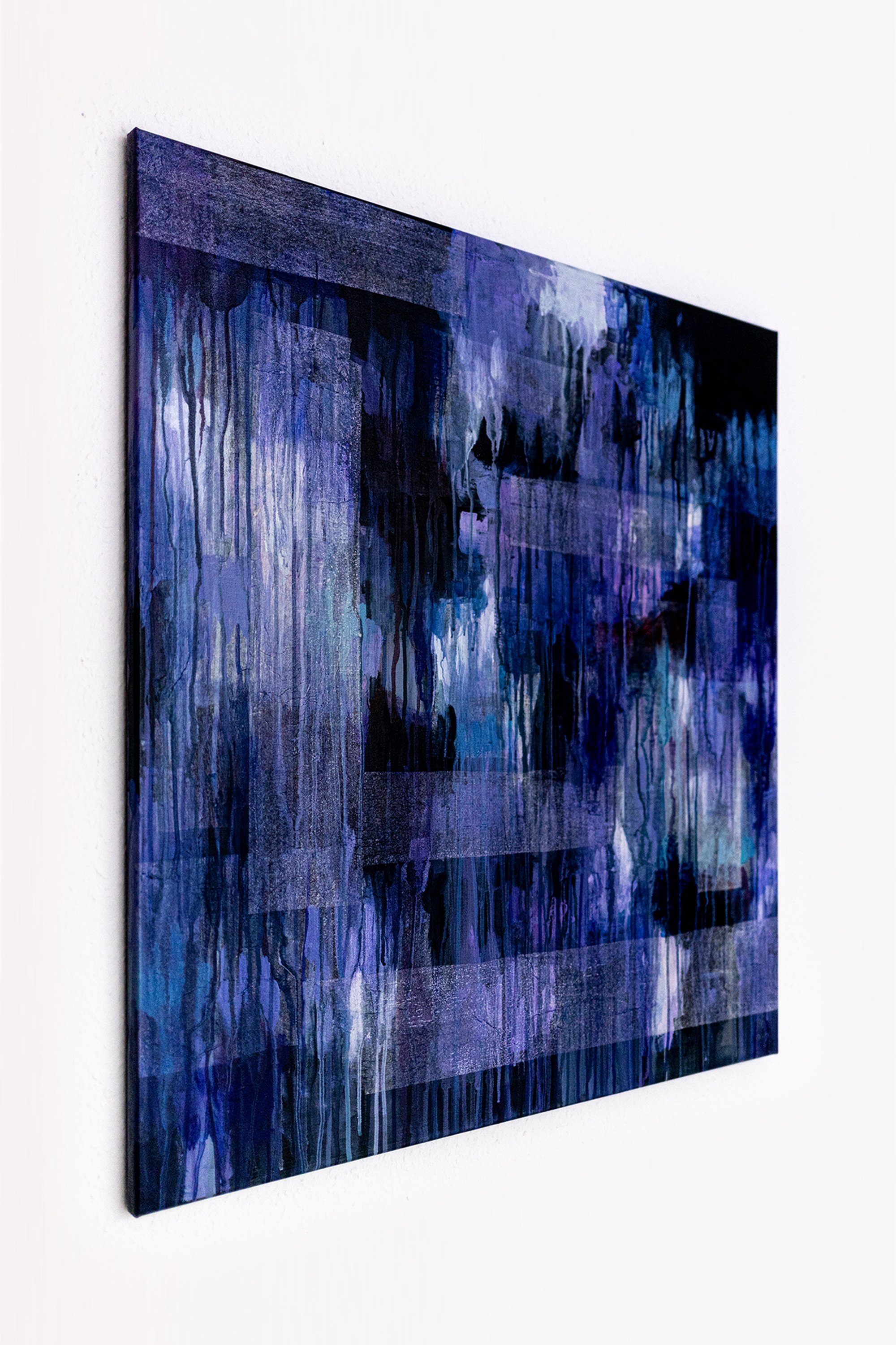 Web-Violet_Fluxus_Main_Side1.jpg