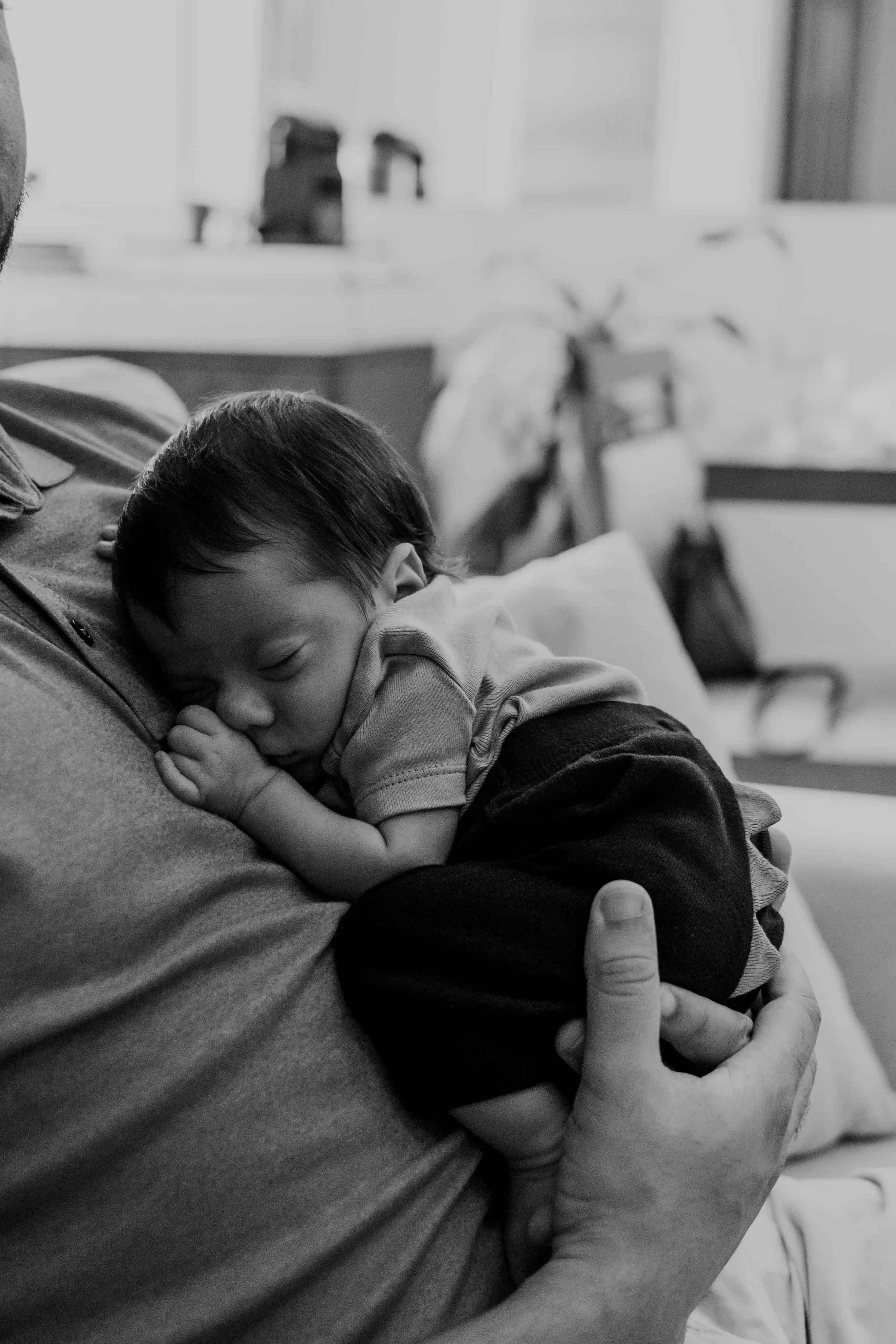 ensaio-newborn-em-casa-julia-bruno-embaixa-89.jpg