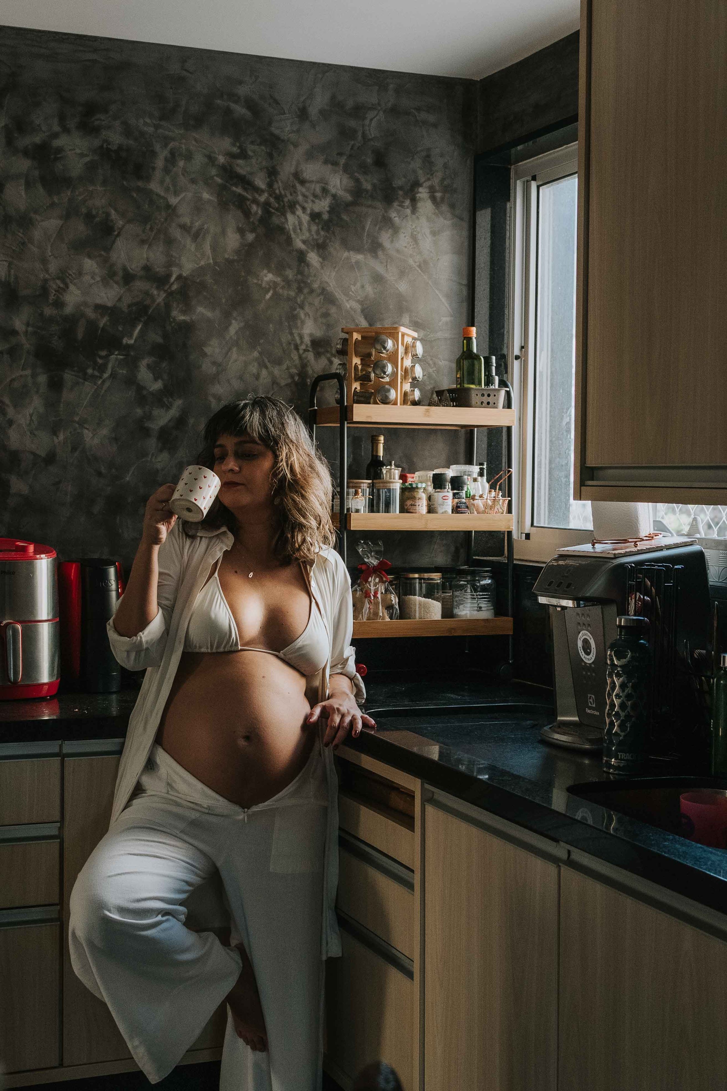 ensaio-de-gestante-praia-fotógrafa-rio-de-janeiro-ana-b-fotografia-julianne