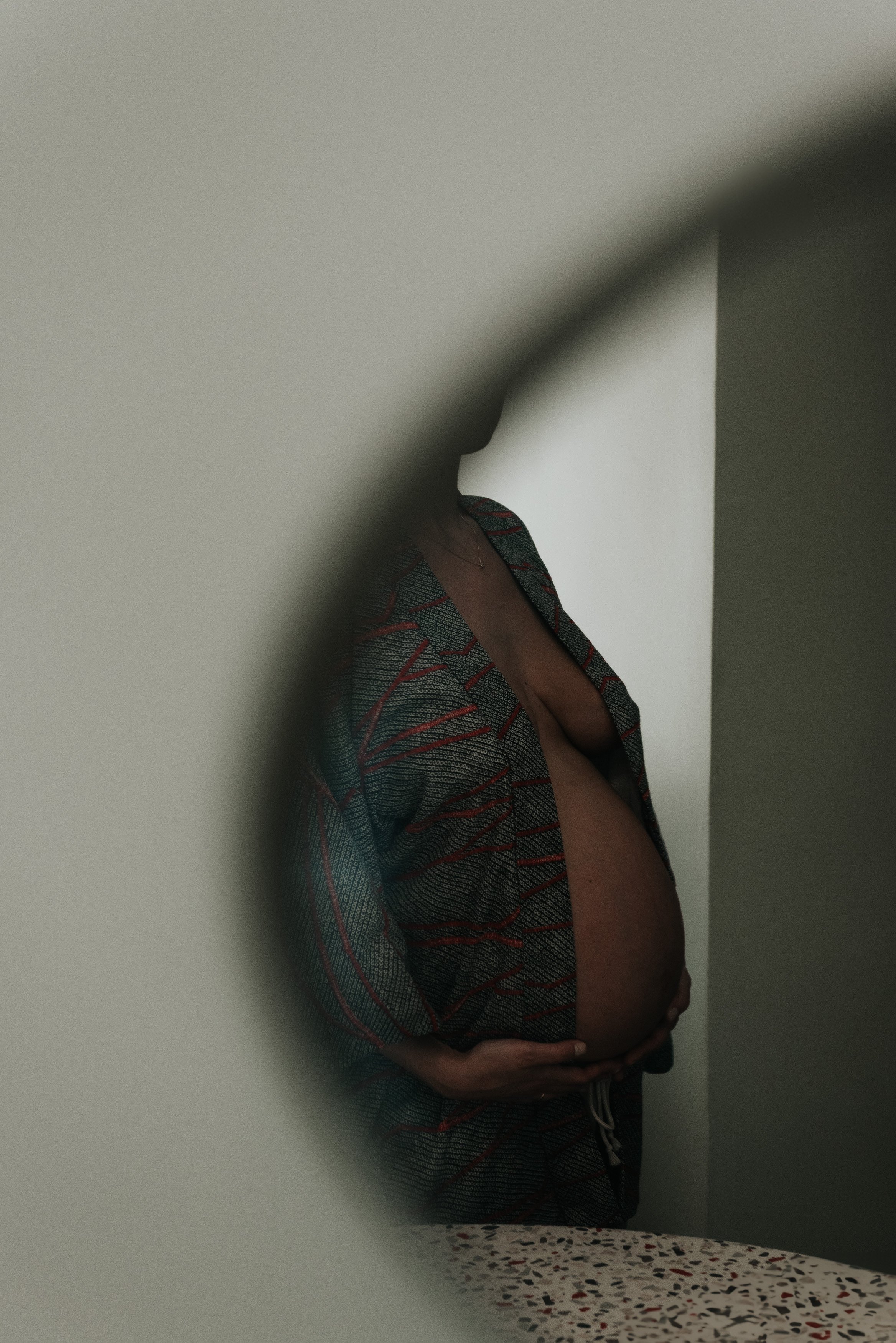 letícia-guimarães-ensaio-de-gestante-em-casa-ana-b-fotógrafa-136.jpg
