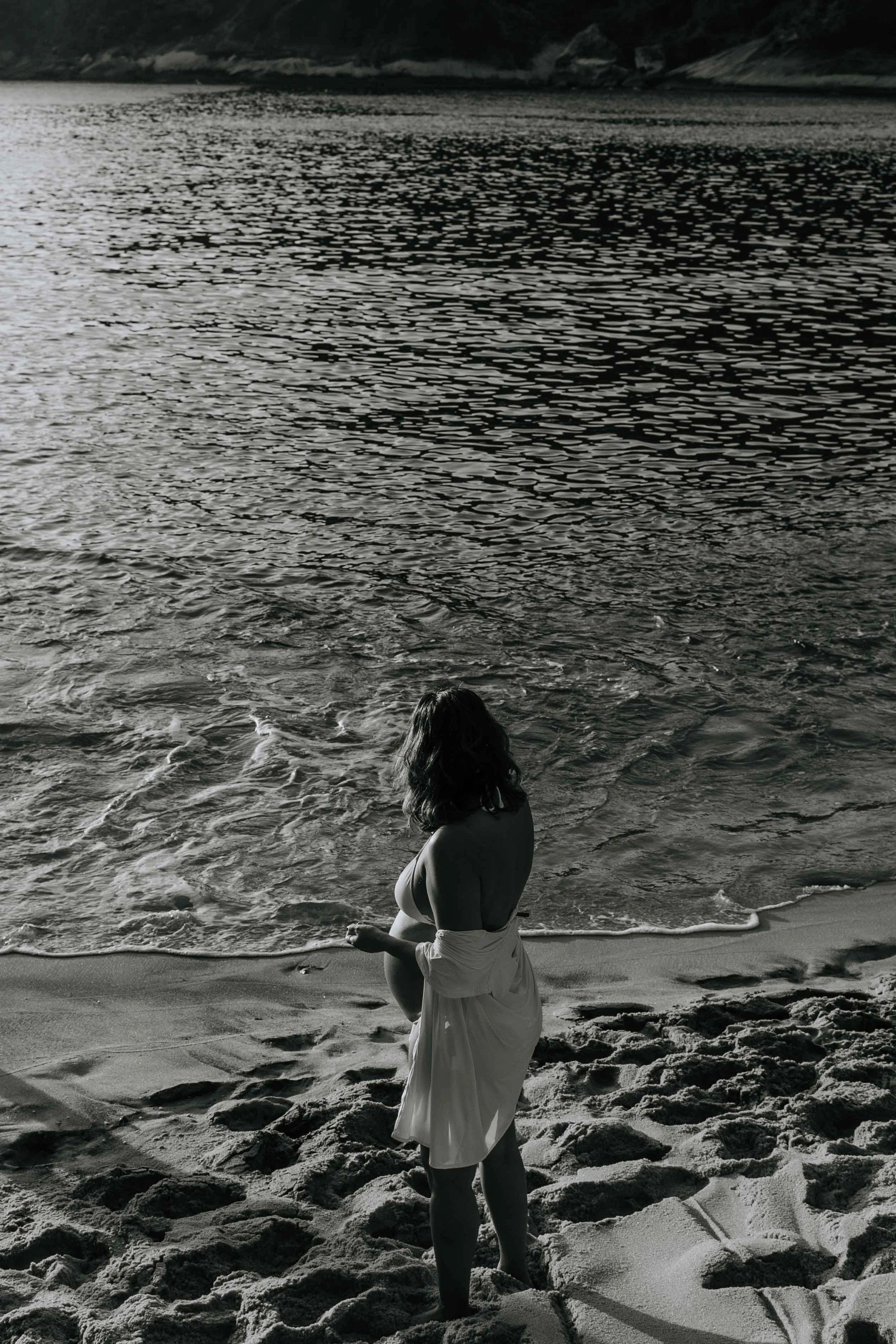 ensaio-de-gestante-praia-fotógrafa-rio-de-janeiro-ana-b-fotografia-julianne