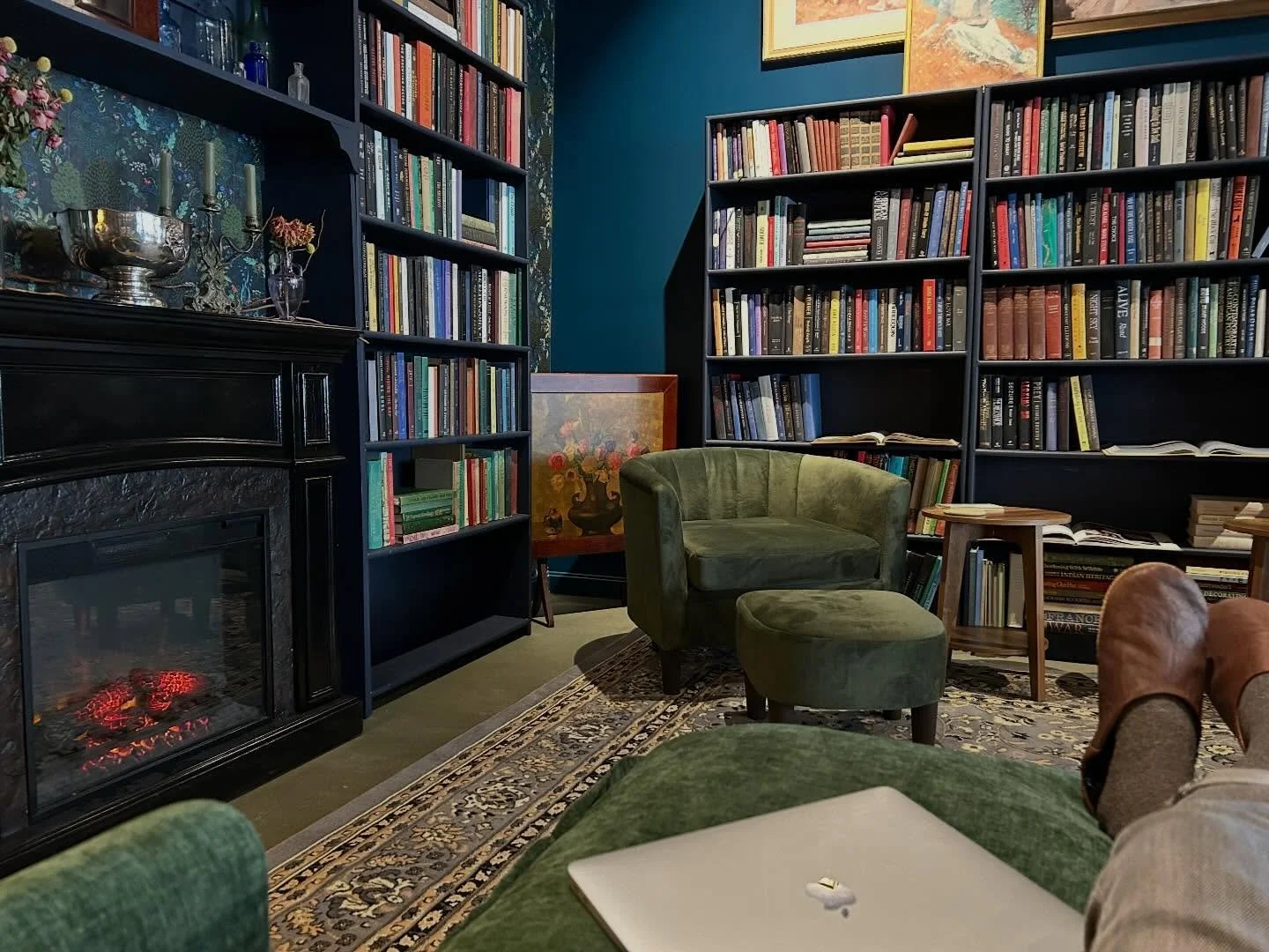 Day 6 of what makes Parlor 
✨ different ✨

The coziest library on the Seacoast 📚

🪴 For those days when sitting up straight and working at a desk is simply untenable

🪴 Whether it&rsquo;s your luteal phase or winter blues or maybe you just need a 
