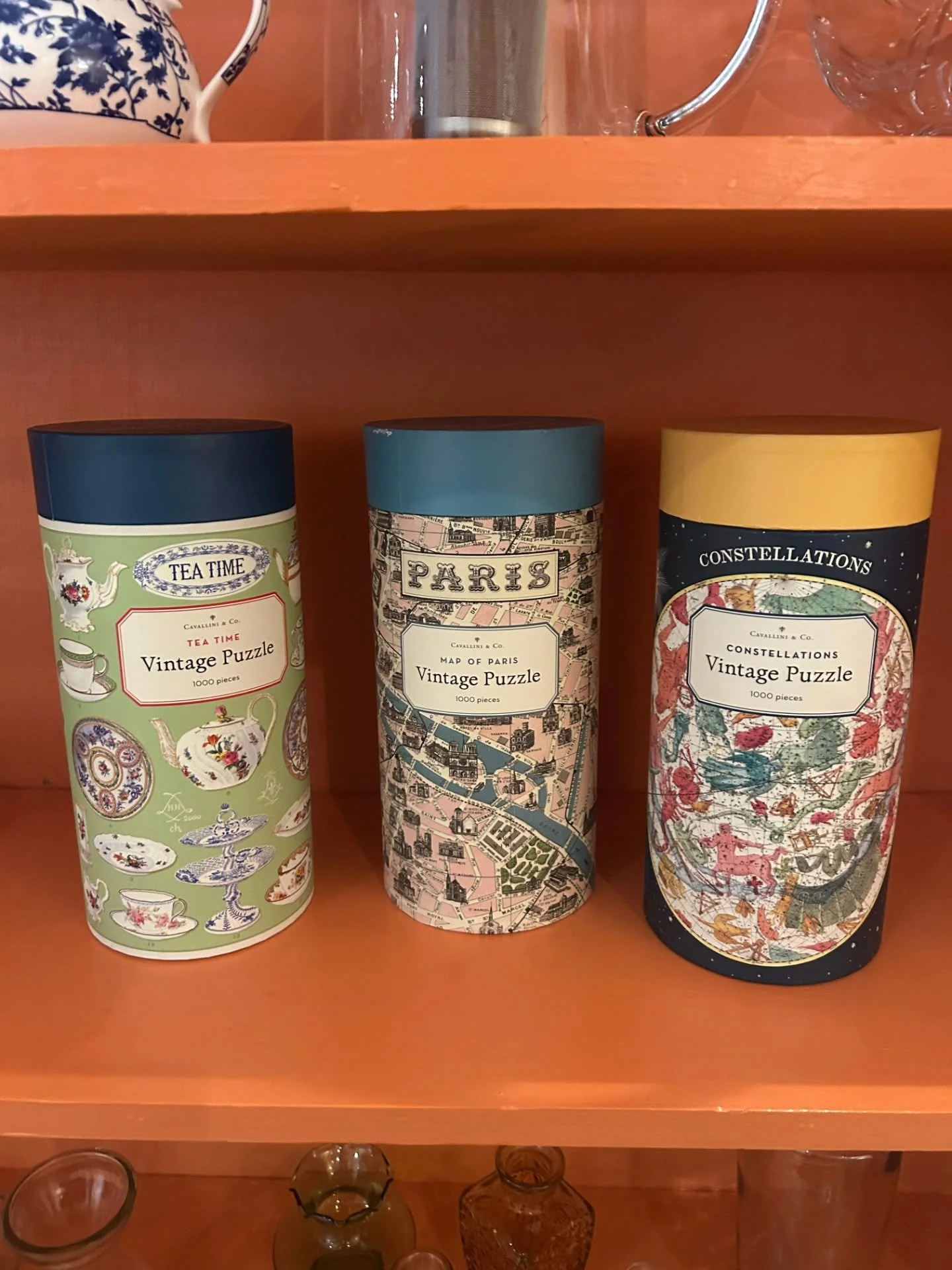 Day 97 of what makes Parlor 
✨ different ✨

It&rsquo;s the little things

🪴 A difuser with Muji essential oils because nice subtle smells are so nice

🪴 Puzzles! Because sometimes we need a little puzzle break 

🪴 An abundance of reading glasses f