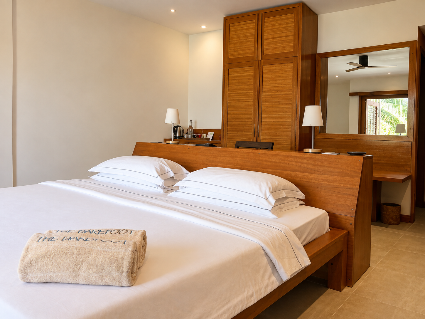 Beachfront Room 2.png
