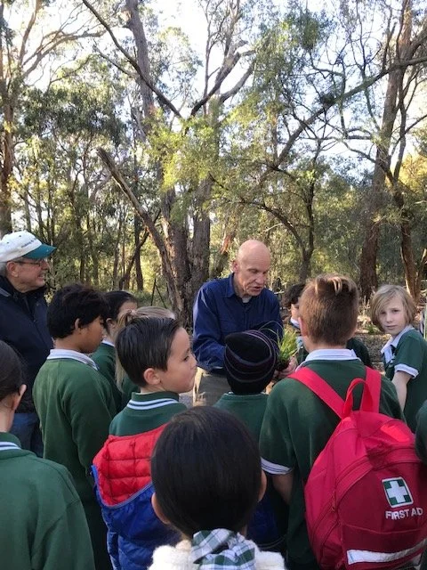 School group planting day at Yarran Dheran Nature Reserve