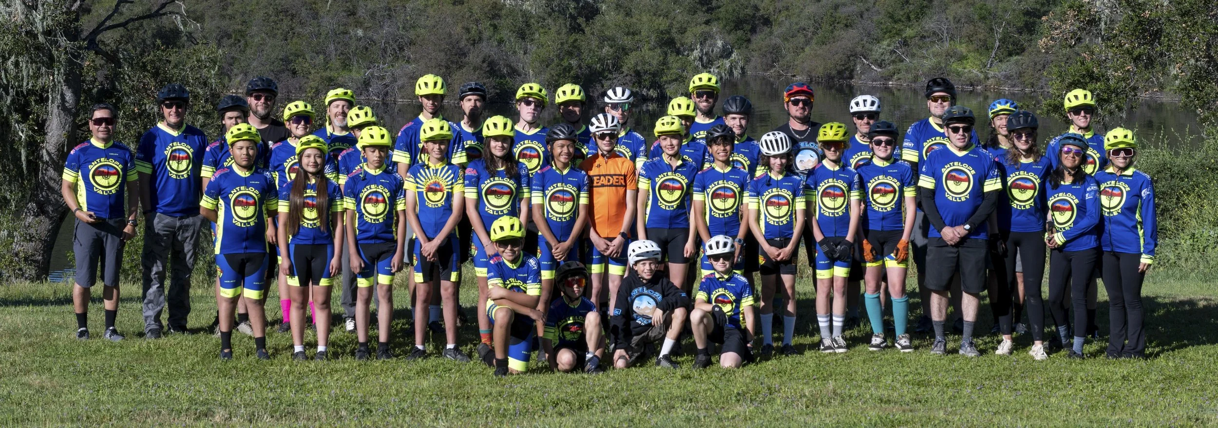 AV Composite MTB Team Photo