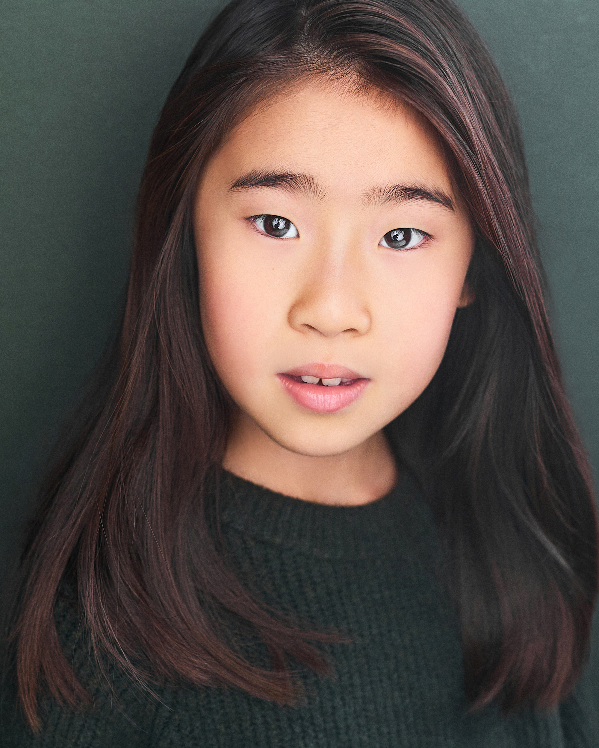 Vanessa Sun Headshot 11.png