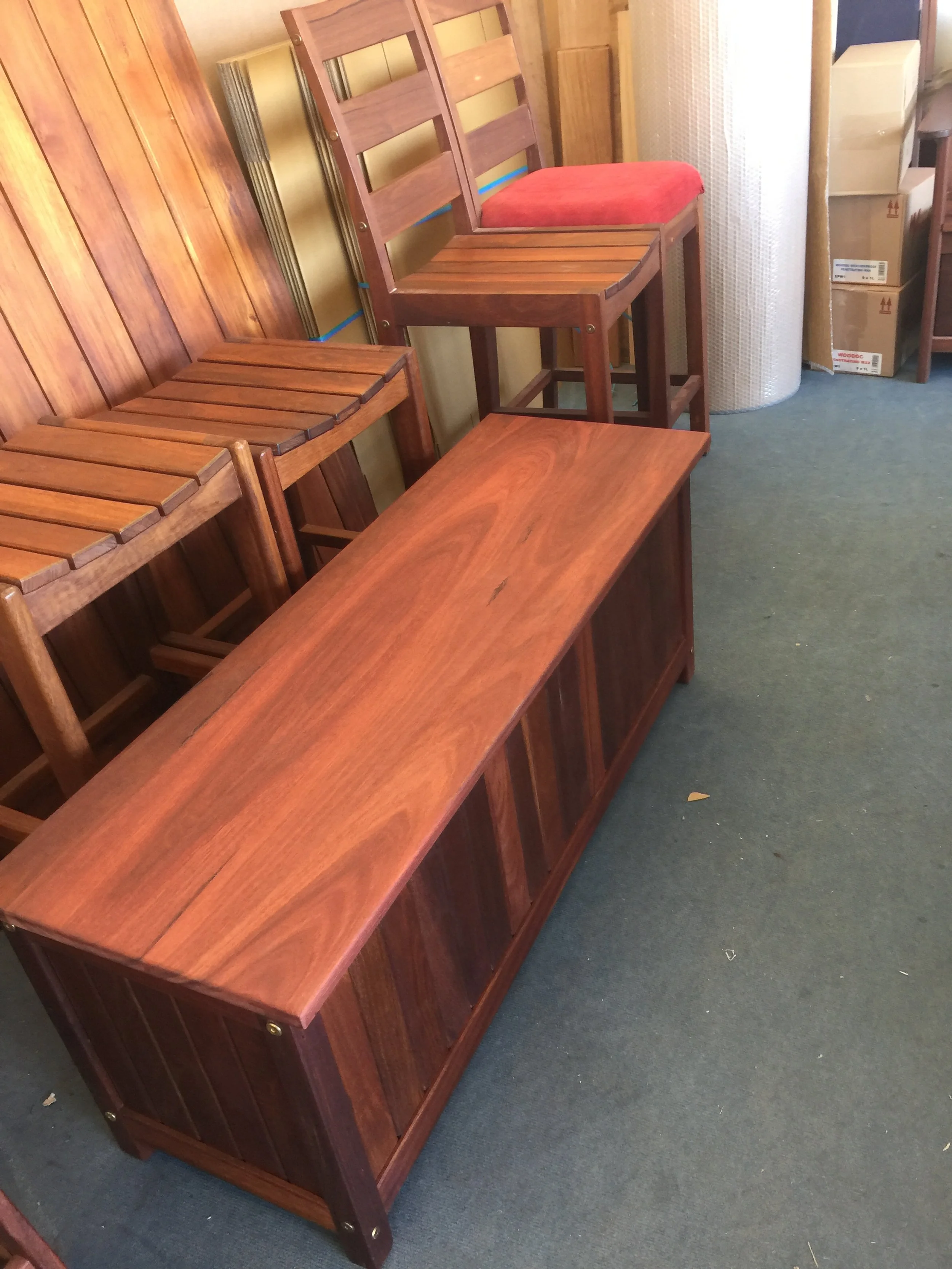 Jarrah storage bench with jointed top