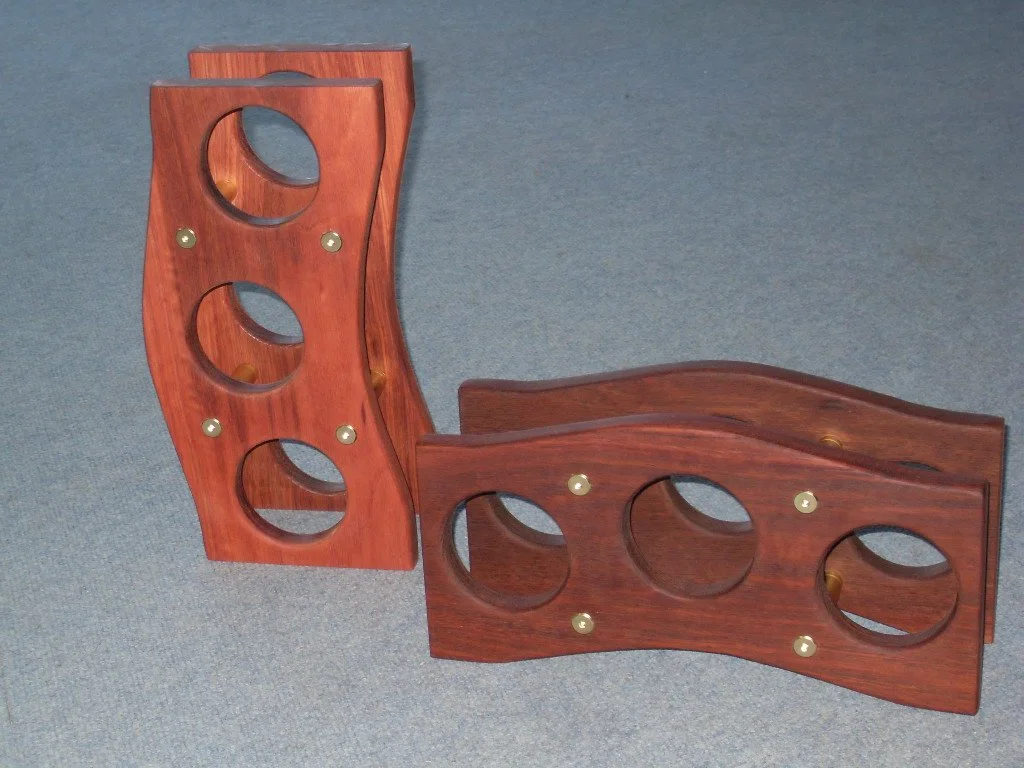 Wine rack - 3 bottle display rack