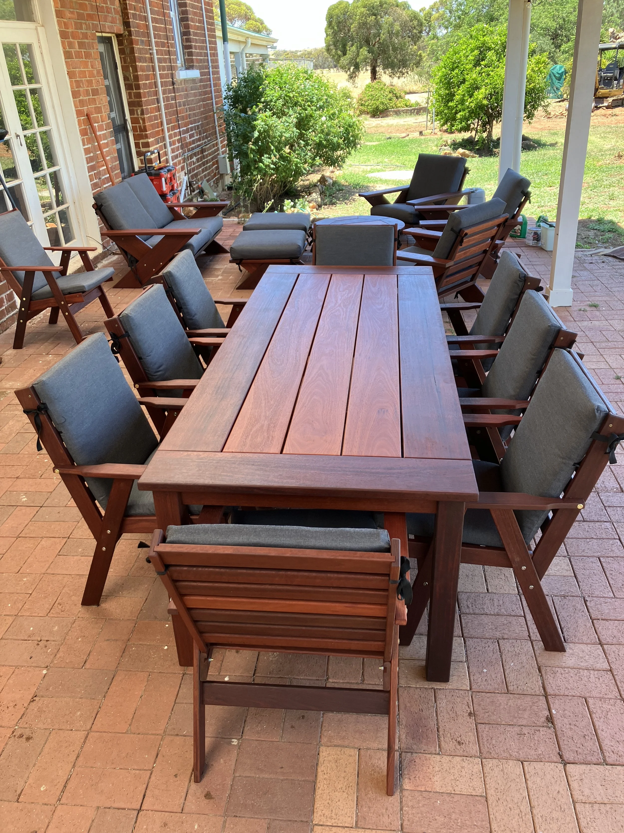 Dining and lounge set cushions covered with Recacril