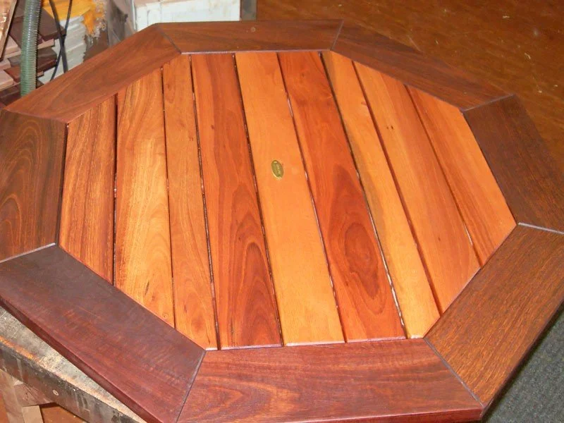 Traditional Octagonal 2 seat 980mm outdoor Bar table. Can be made at standard height.