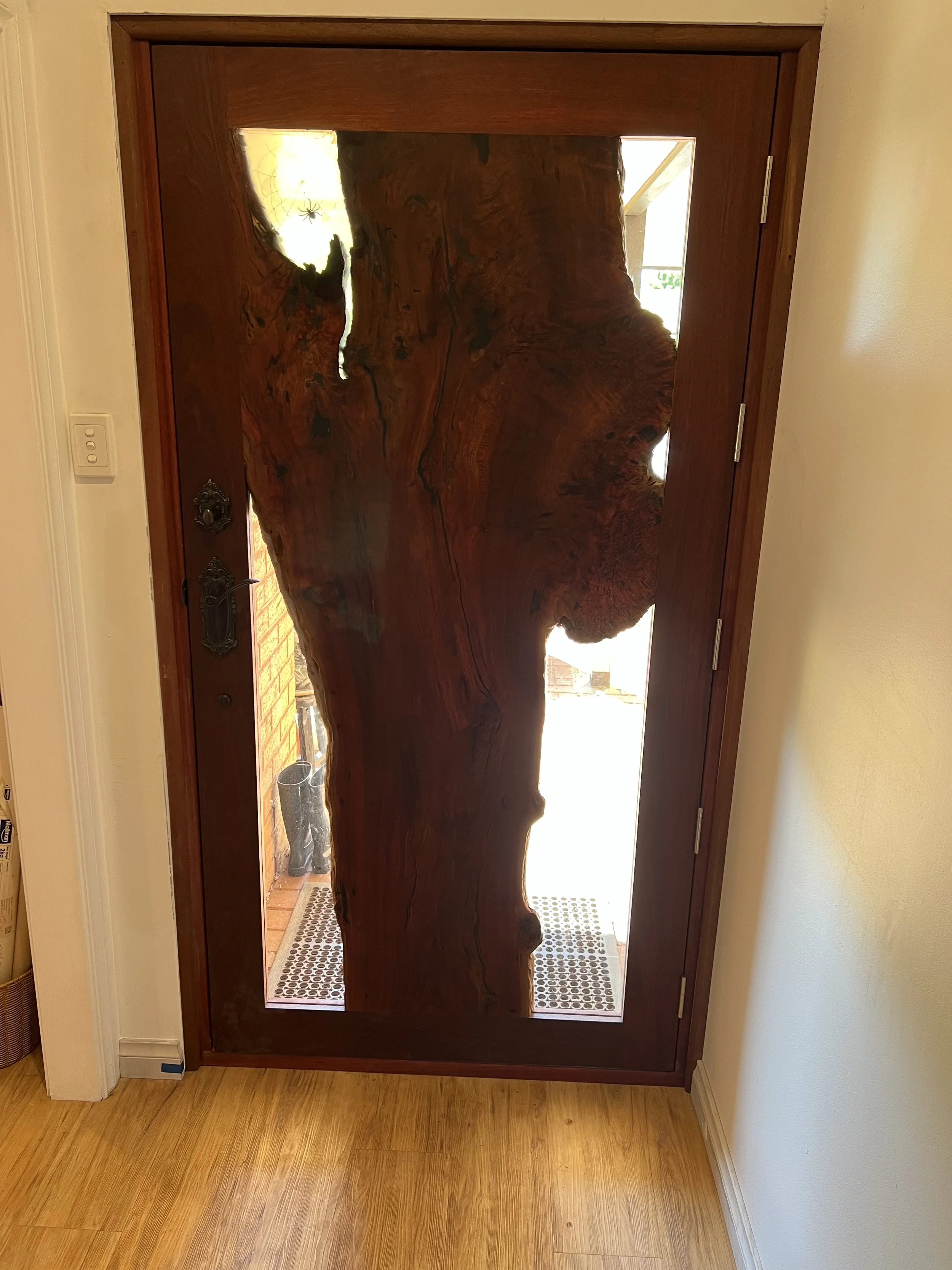 Spider door internal