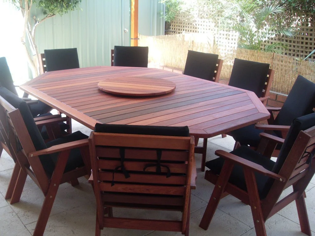 10 seat Octagonal Traditional table with standard chairs and black cushions