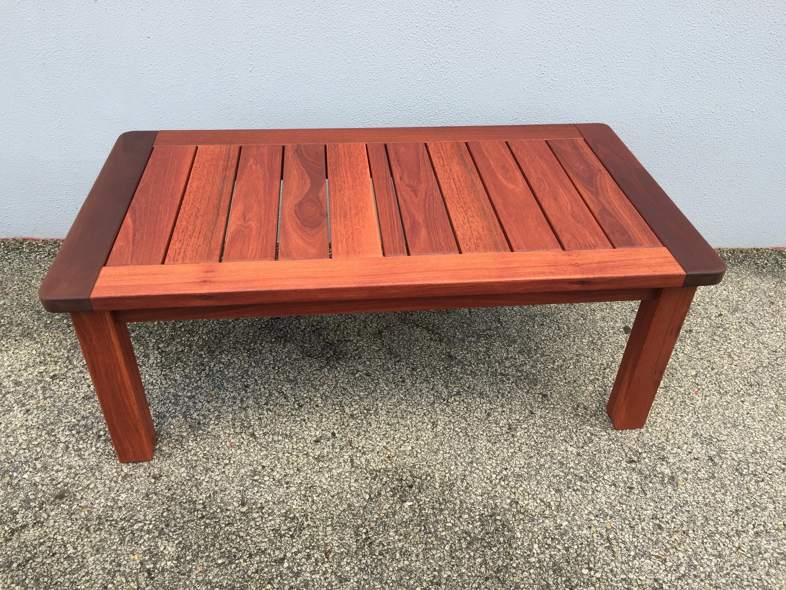 Traditional Outdoor coffee table1100x600 x450mm high
