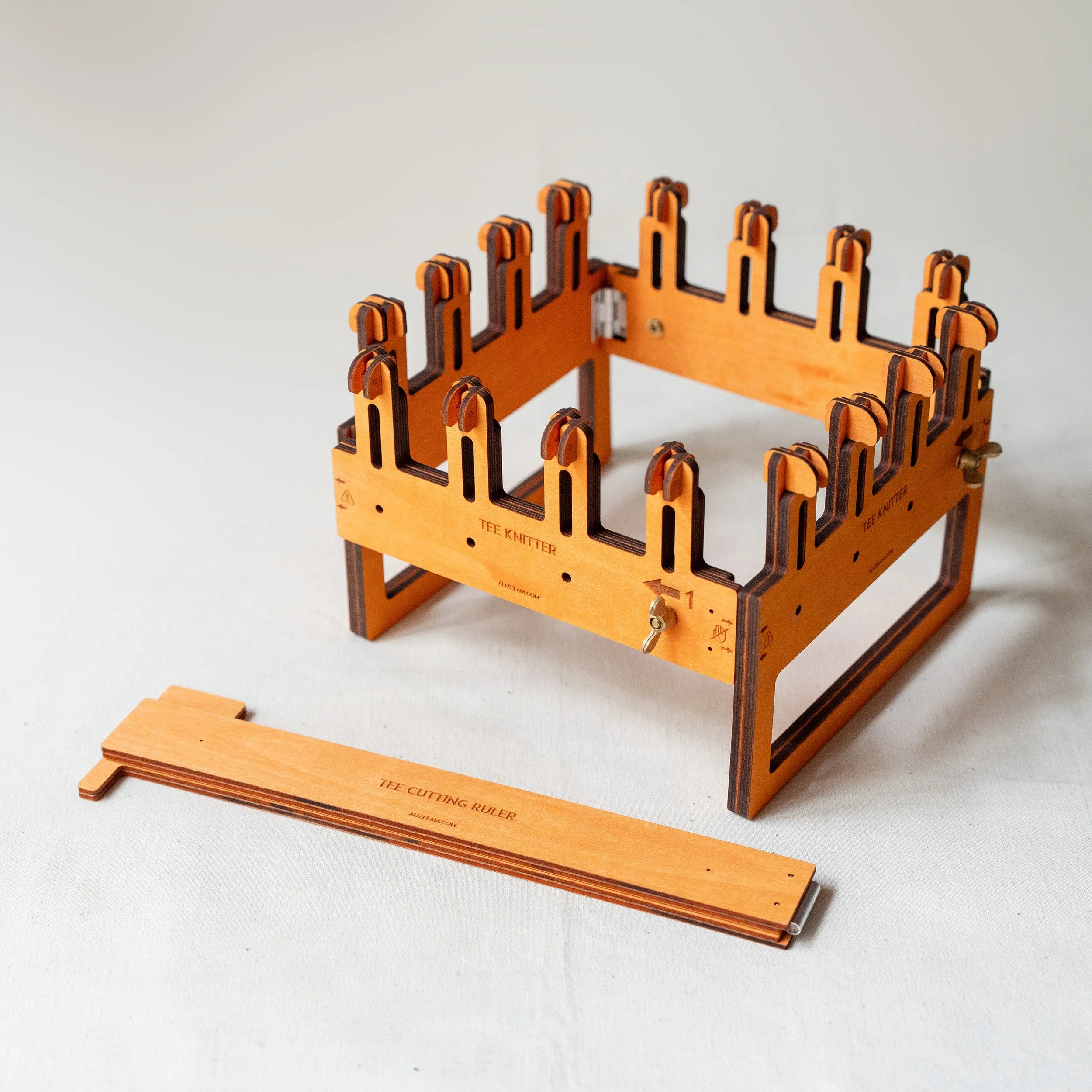 Tee Knitter 2.0 Toolkit Pre-order (Need assemble)