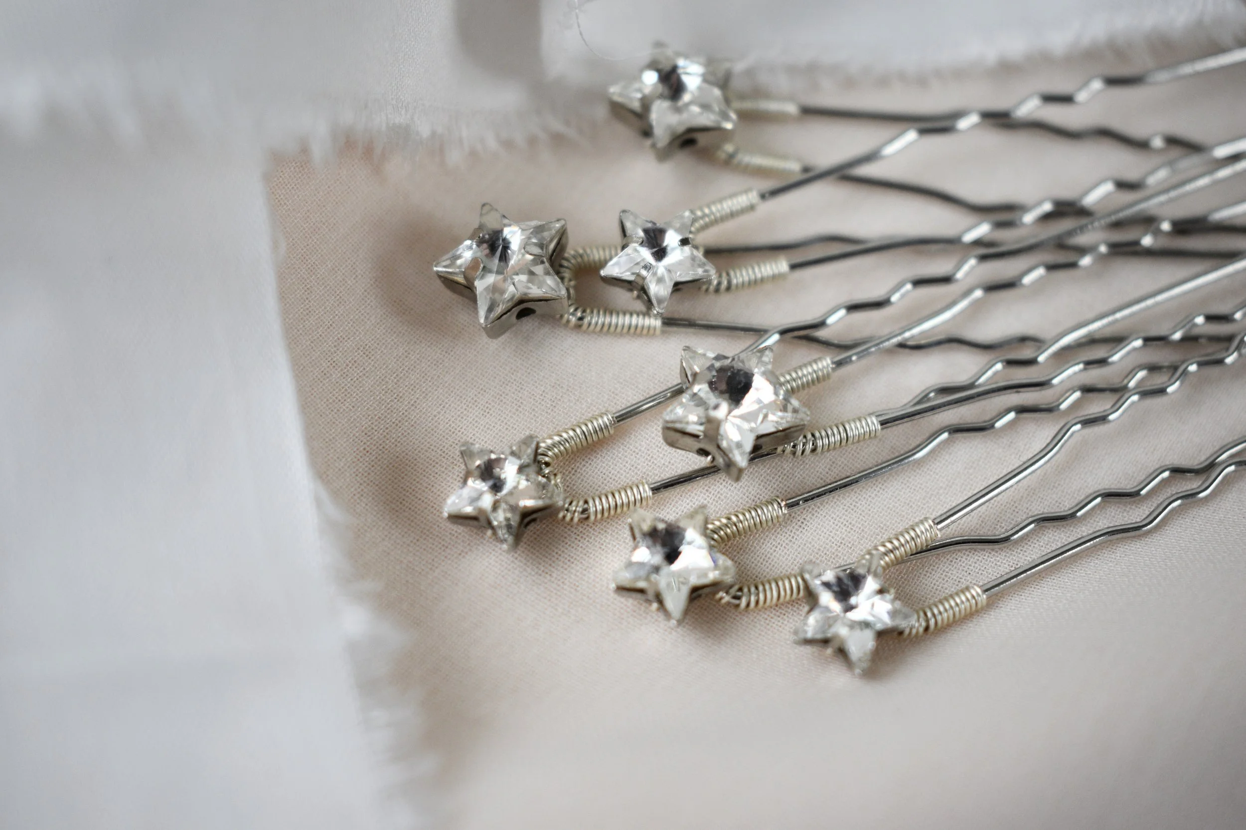 Dainty Star Hair Pins