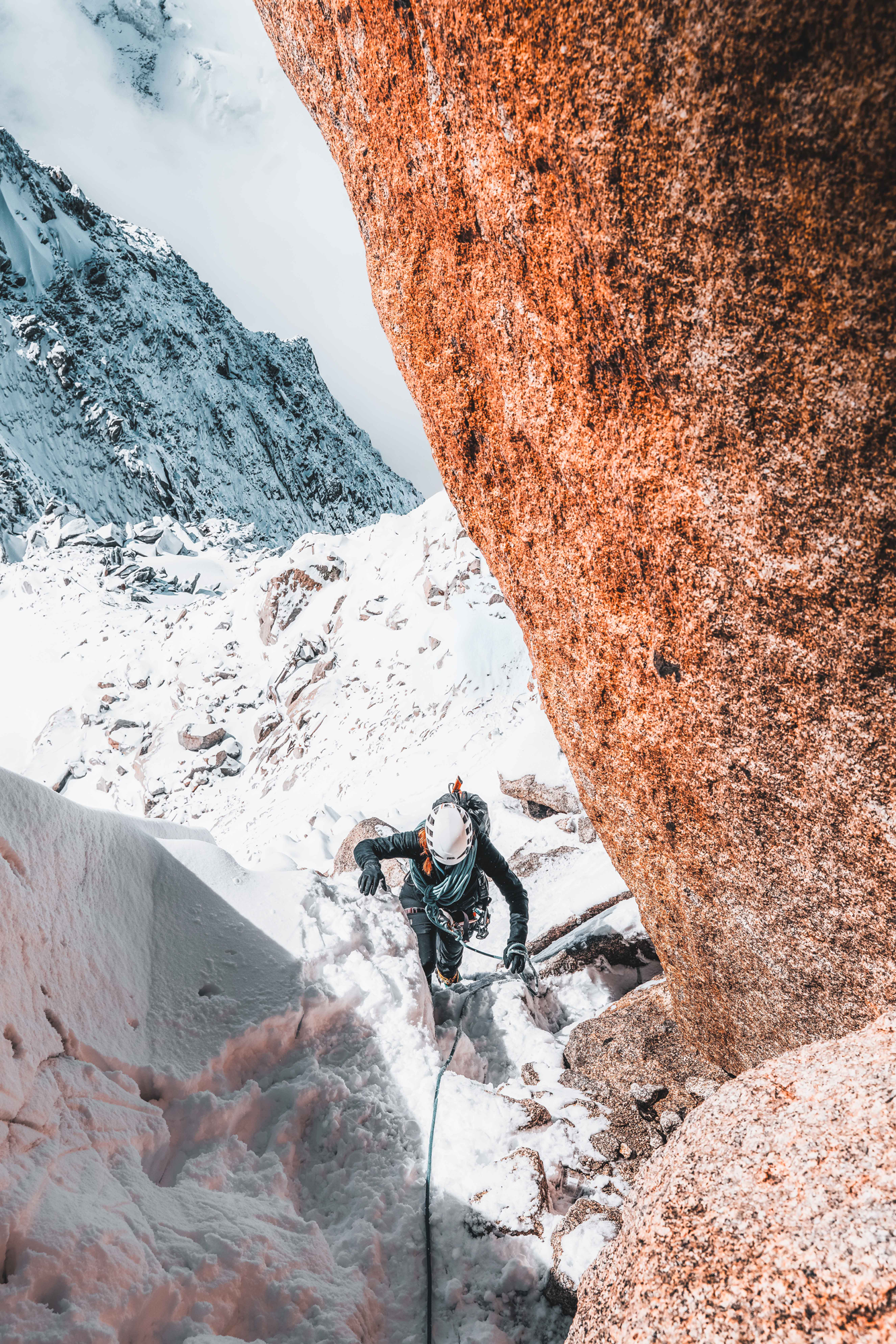 climber-cosmiques-traverse-ubacmedia.png