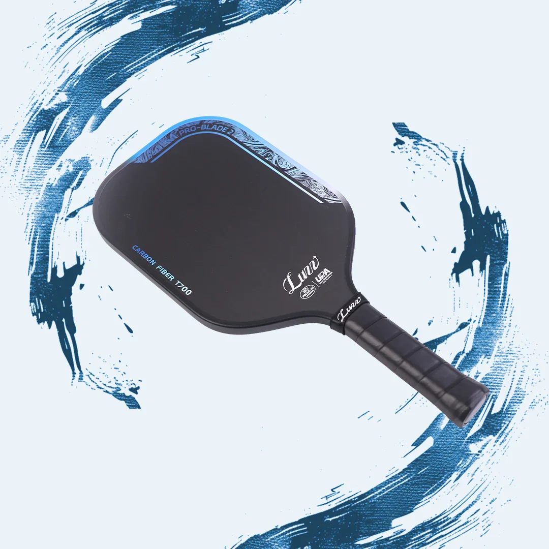 luzz_pro_blade2_long_yuan_front_diagonal.webp