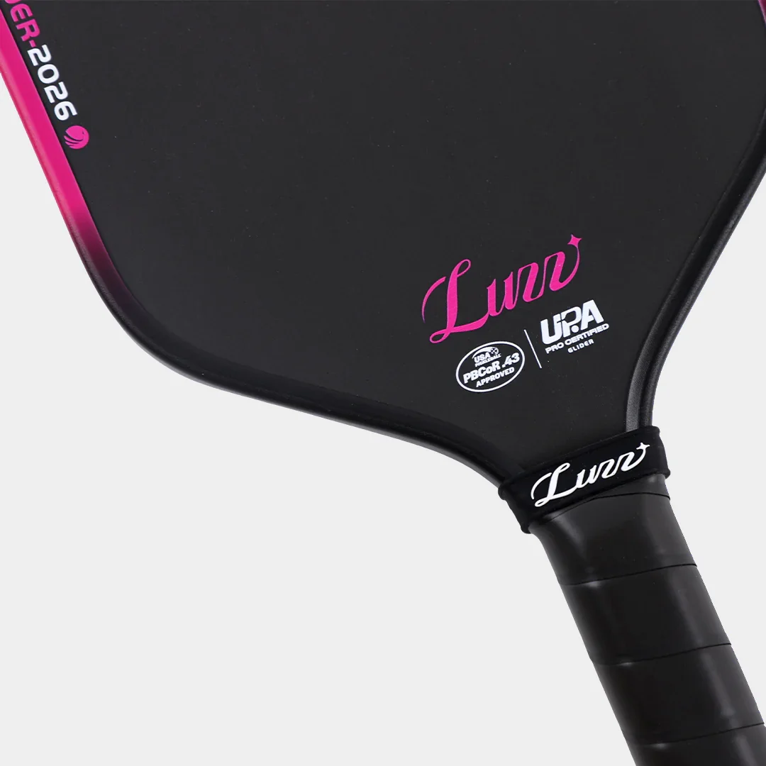 luzz_glider_close_up.webp
