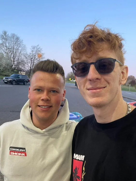 Pierre Malderez proche des ses abonnée facebook , tiktok, instagram