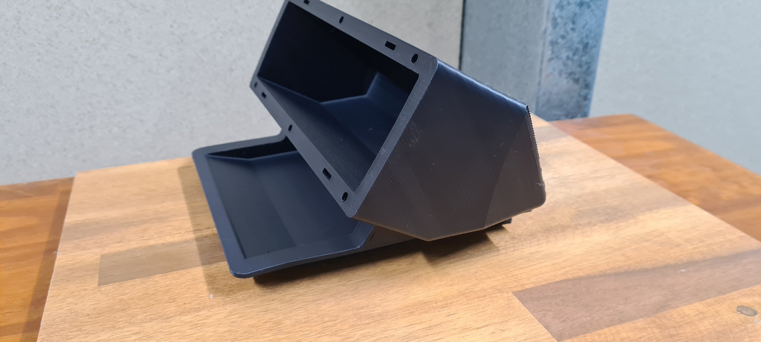 VL Sunglasses Holder