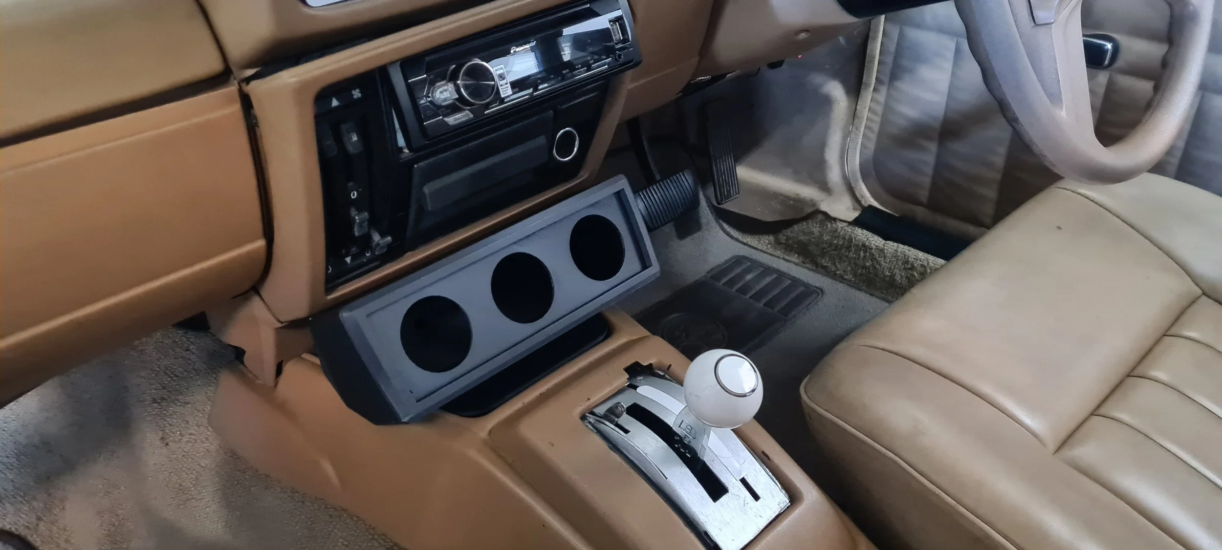 Holden VB SL Sunglasses Holder insert with gauge