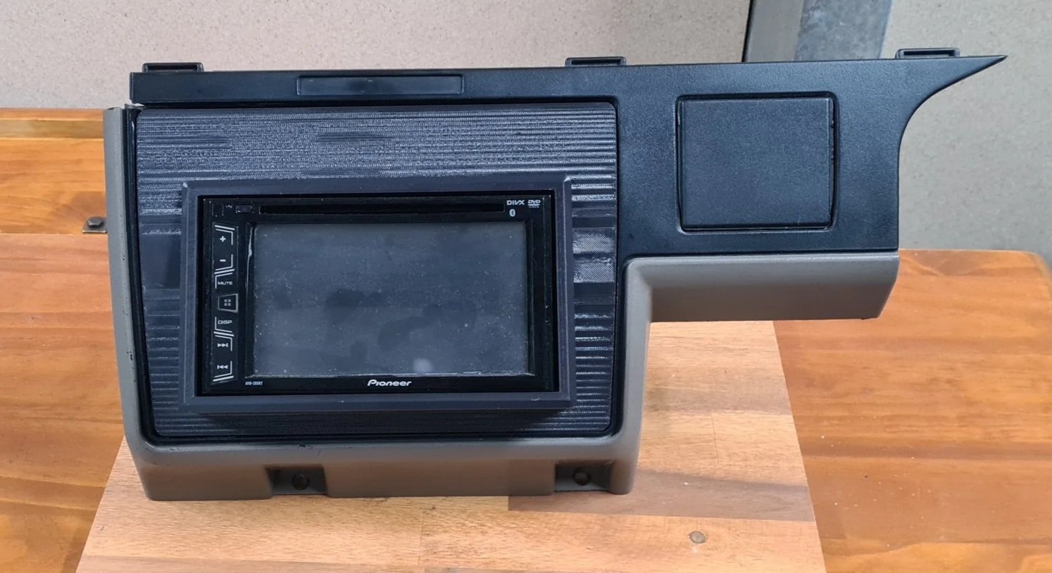 Holden VL Custom Double DIN Radio Fascia