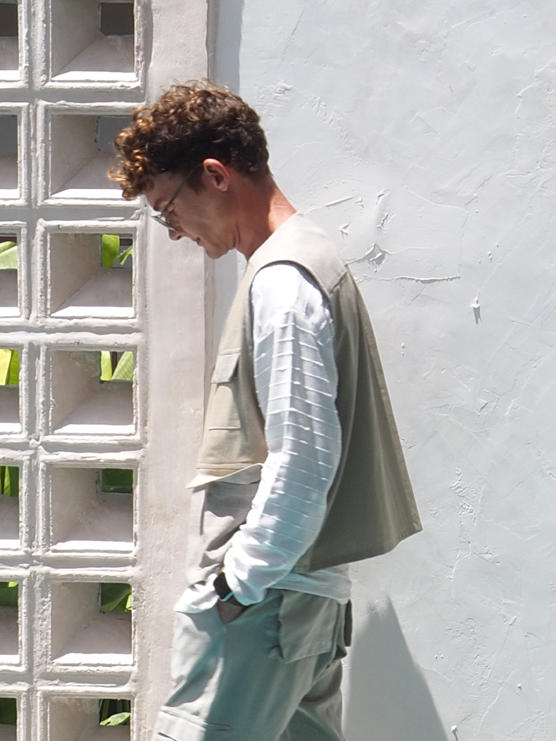 adventure vest regular finish side view