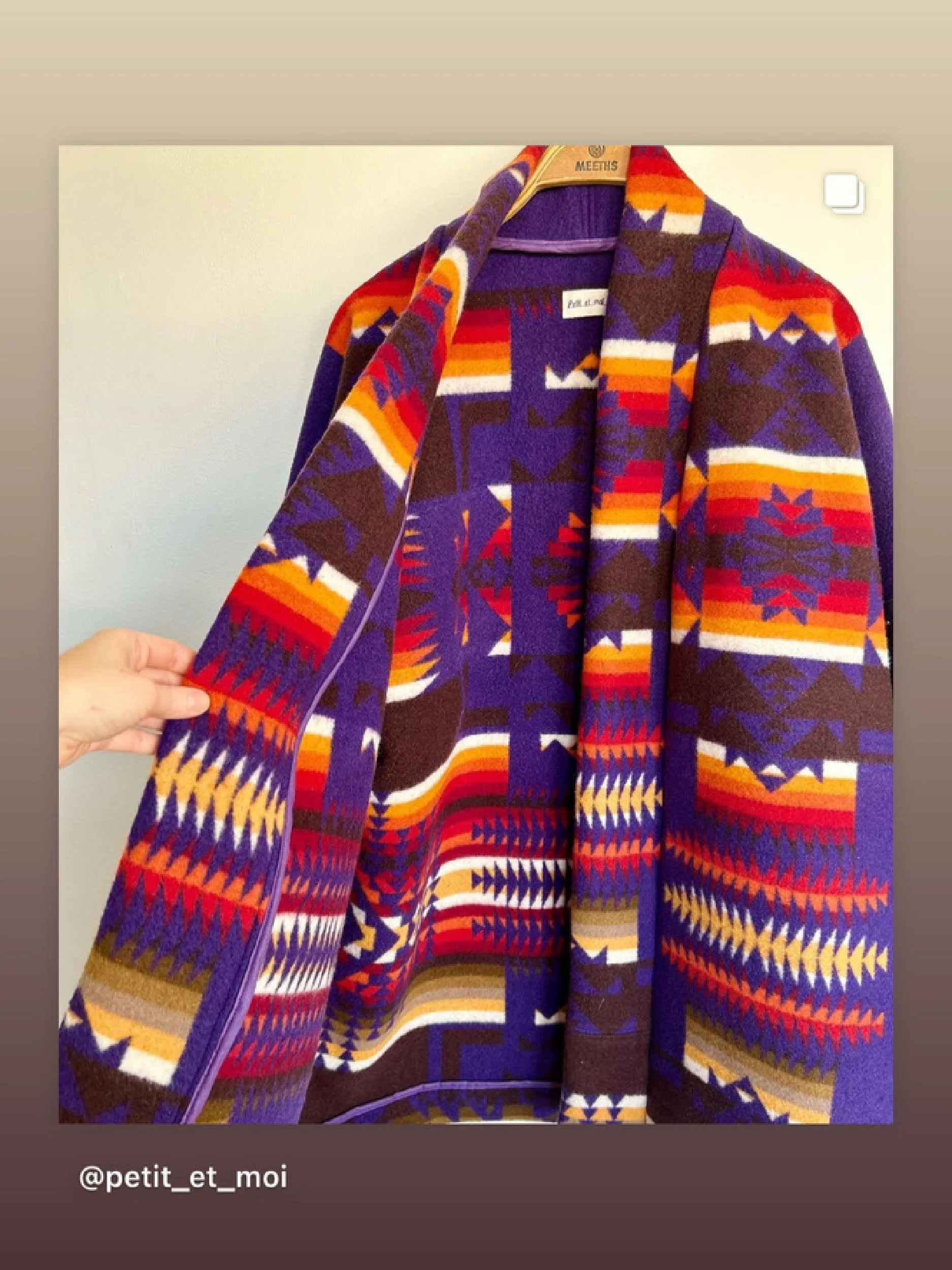 minimalist cardigan social media community image