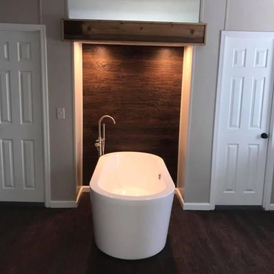 Ladies and gentleman..UnRestricted Commercial or Residential Lease space, in The Woodlands. Over 2100 sq ft; four separate room/offices; Kitchen; washer/dryer; reduced to $1850 a Month. Share share share !! Contact us for Info. Kimr@woodlandsrealtyll