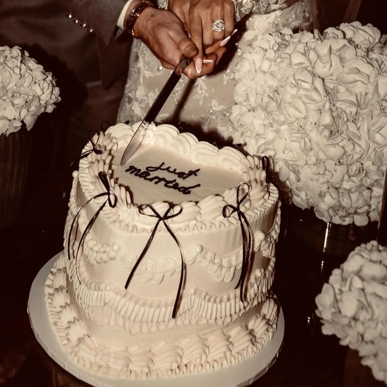 Wedding Cake Ideas to Fall in Love With