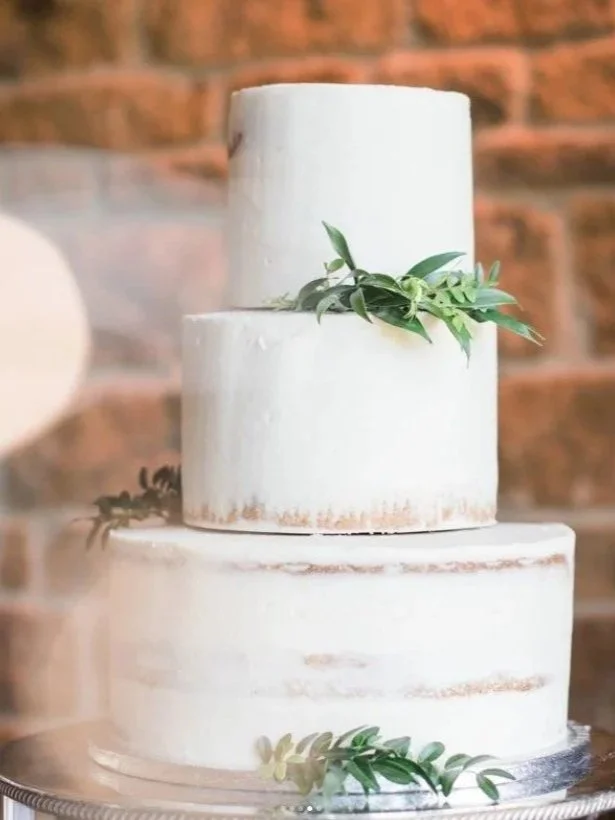 Naked wedding cake
