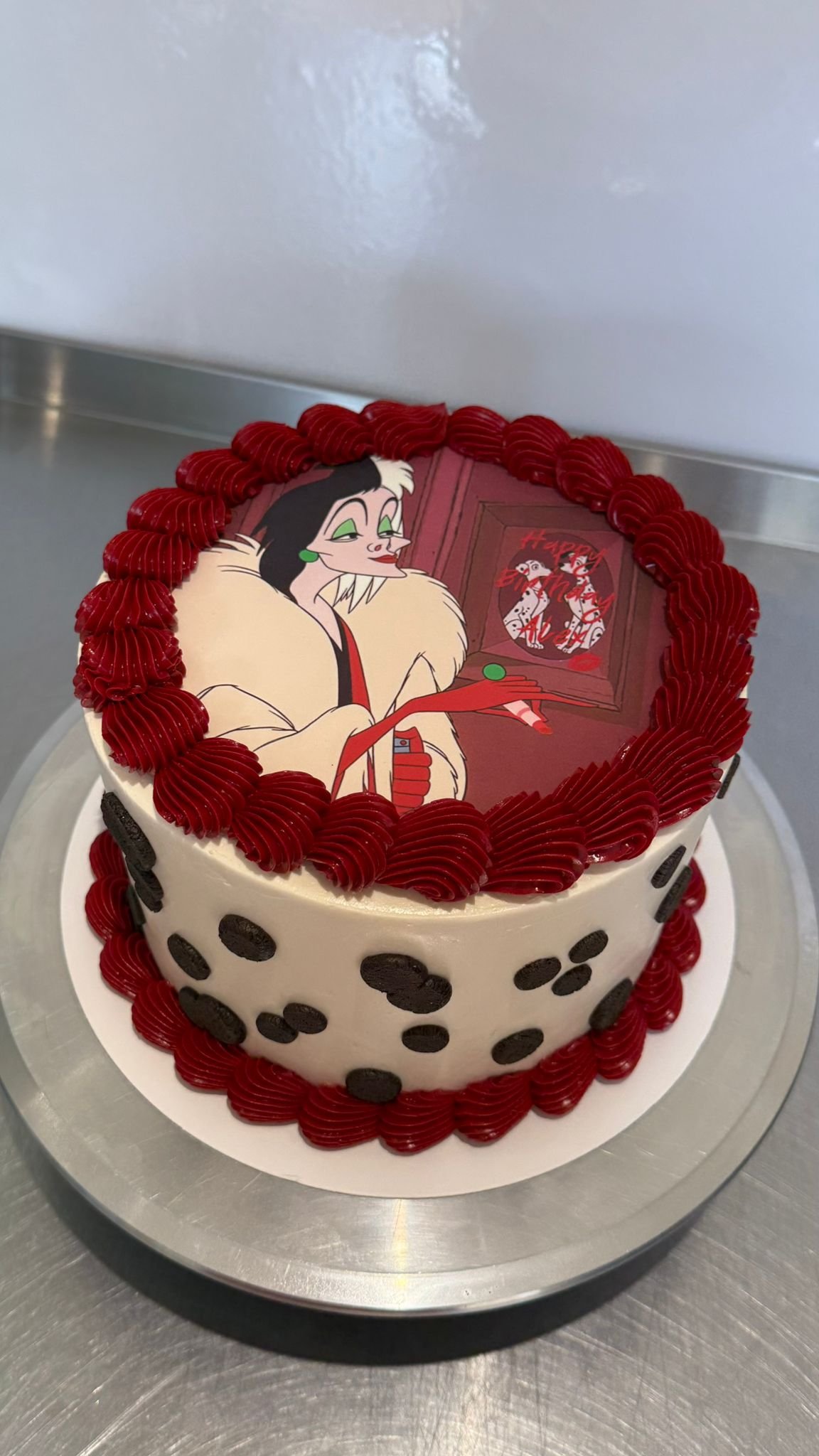 Cruella Cake