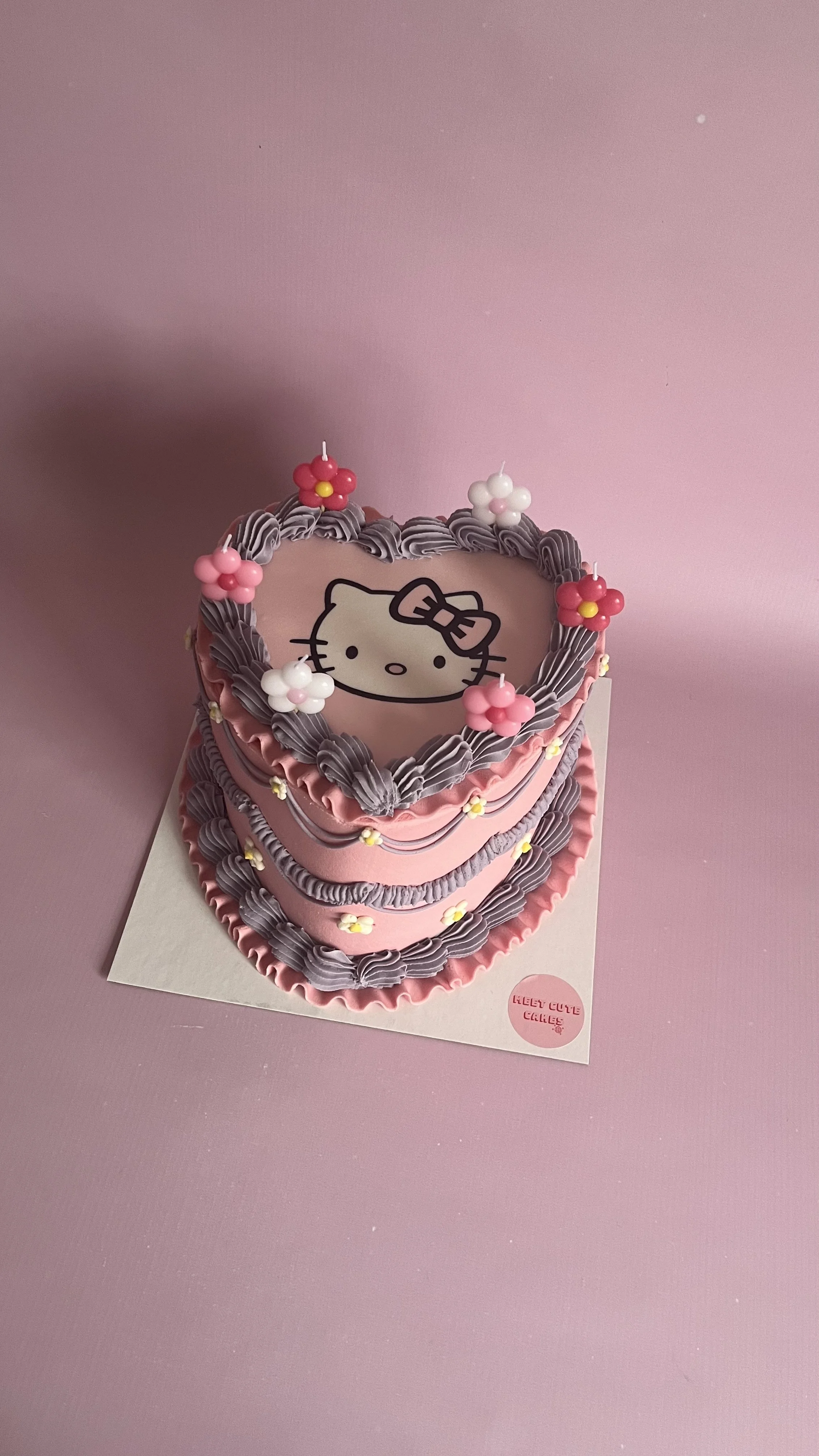 Hello Kitty Cake