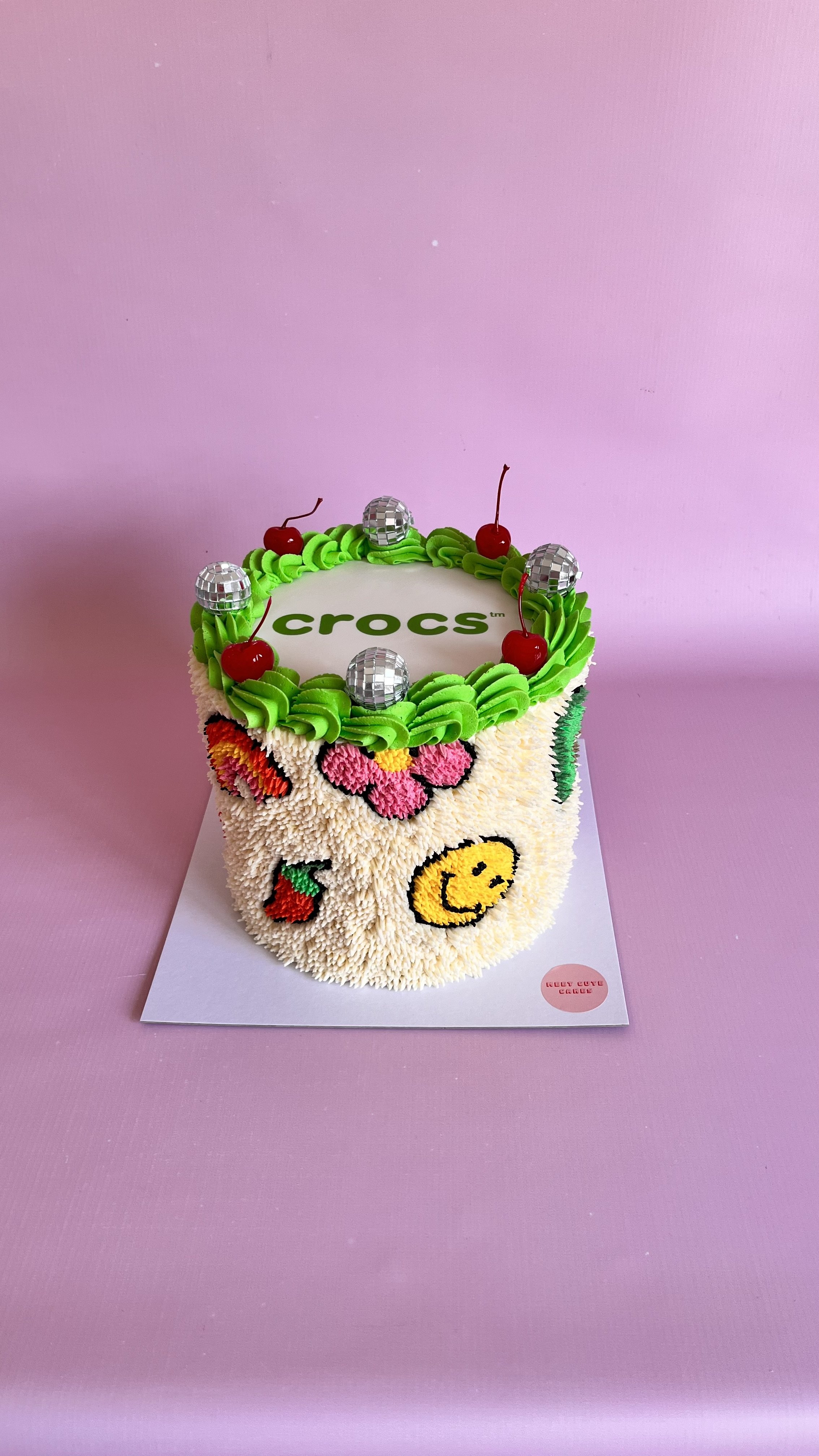 Crocs Cake.jpg