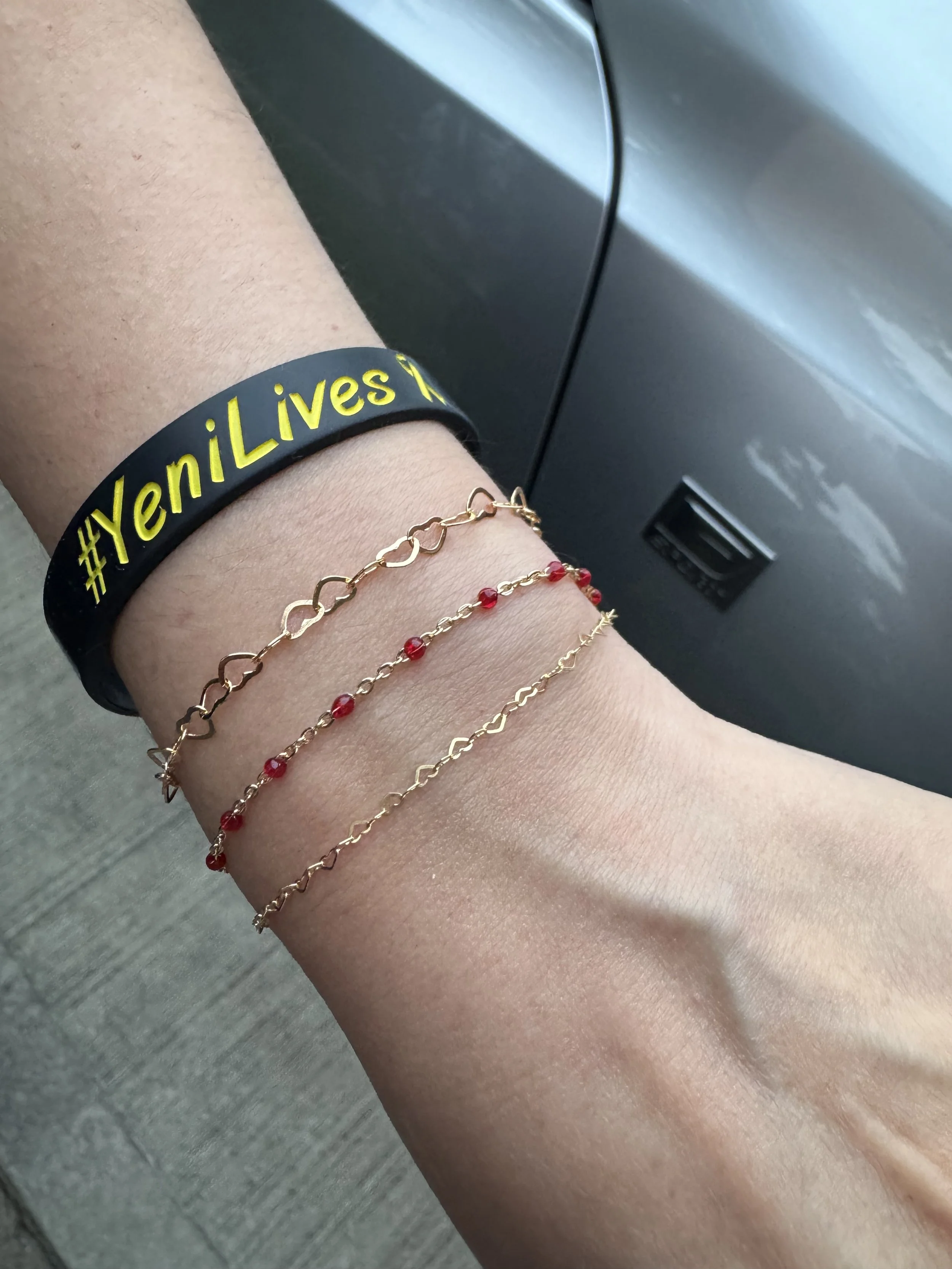 Permanent Jewelry at Messy's, Shawnee, KS