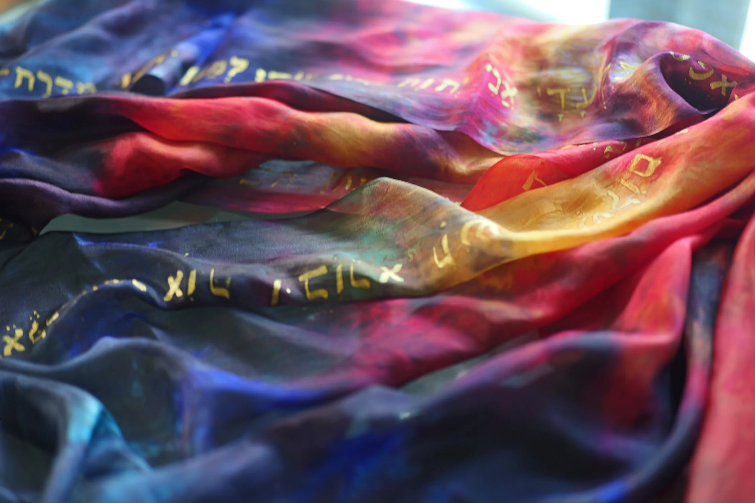 El Shaddai (The Lord God Almighty) Prophetic Silk Worship Veil/Prayer Mantle, (Isaiah 45: 4-7)