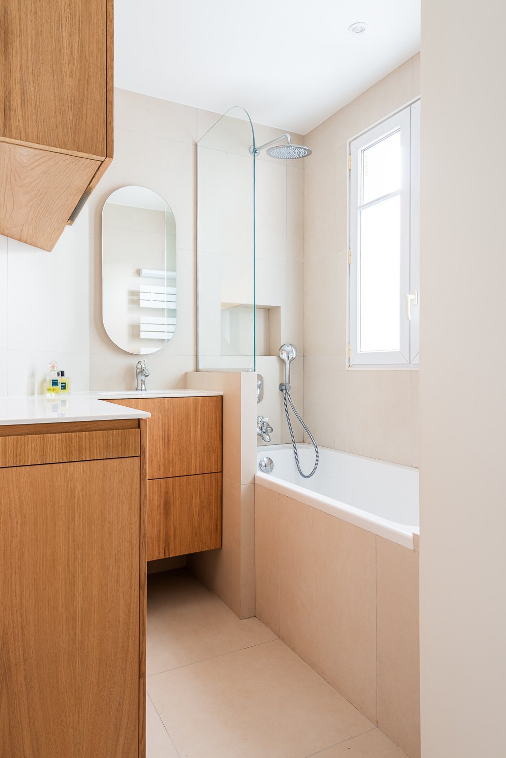 Rénovation d'un appartement haussmannien salle de bain bois Ilaria Festa Architecture Paris 