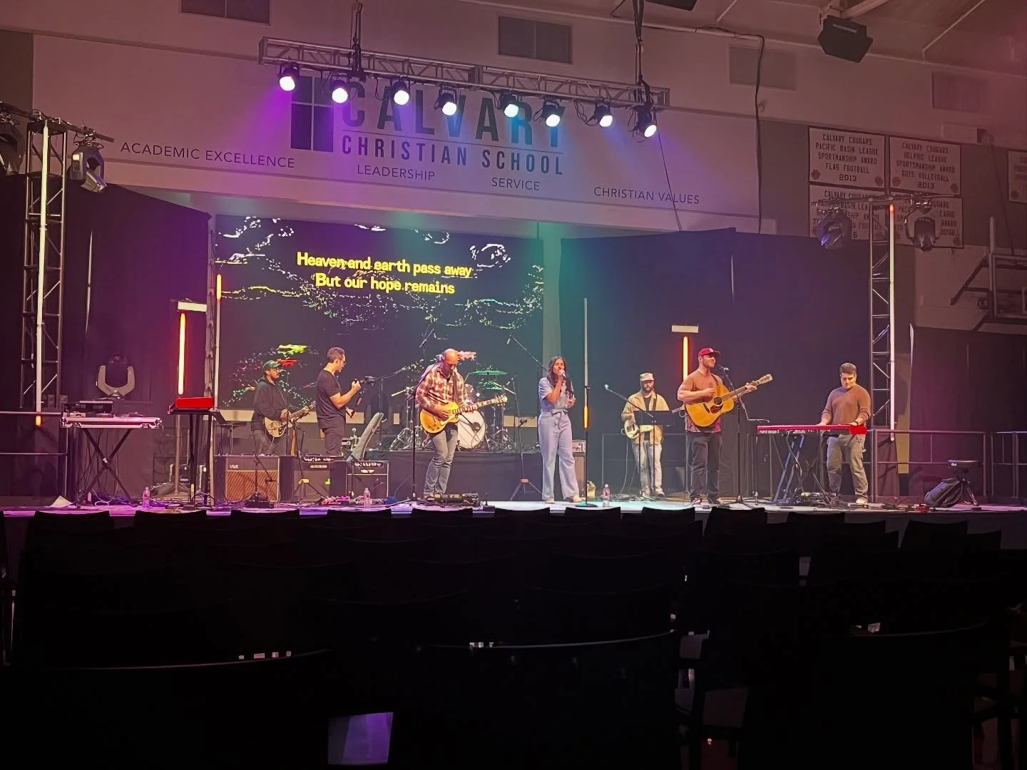 Such an amazing weekend!! I wanna give a big shoutout to @aodhanking for coming out to @calvarypalisades for an amazing night of worship. You really blessed our church.. The new album is truly anointed. It&rsquo;s an older song but &ldquo;Highs and L