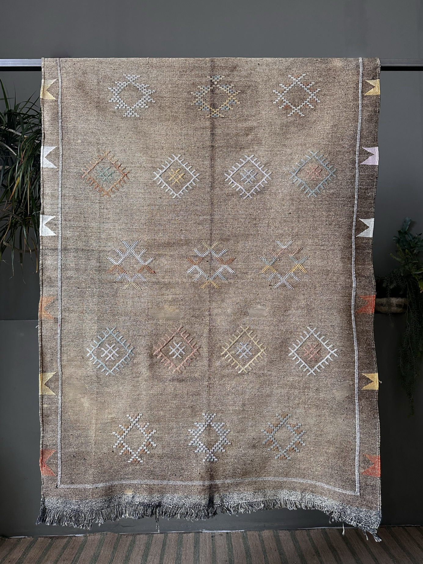Handwoven Moroccan Cactus Silk Rug (RRP 290.00-350.00)
