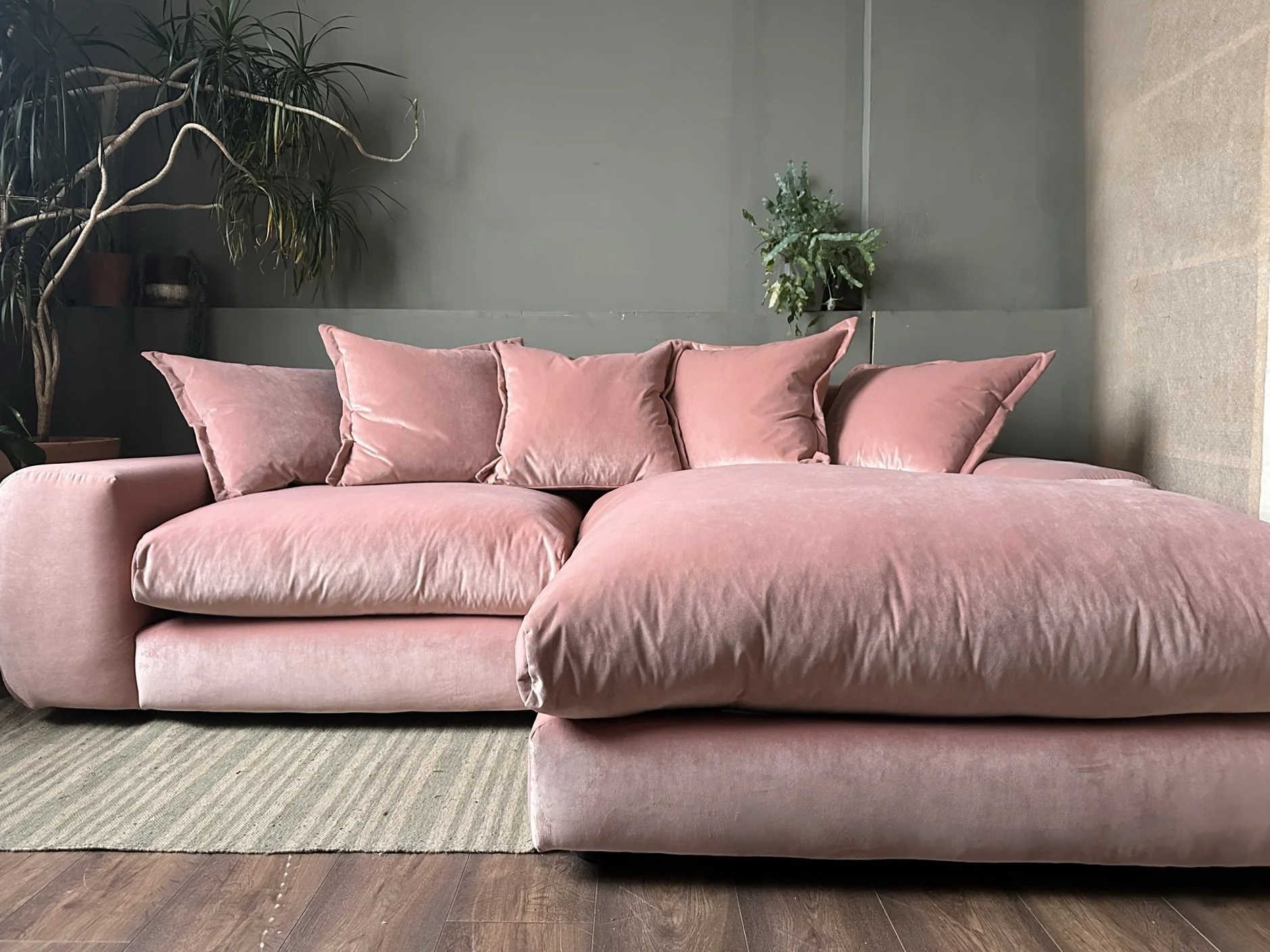 Loaf Wodge Chaise Sofa (RRP £4,495.00)