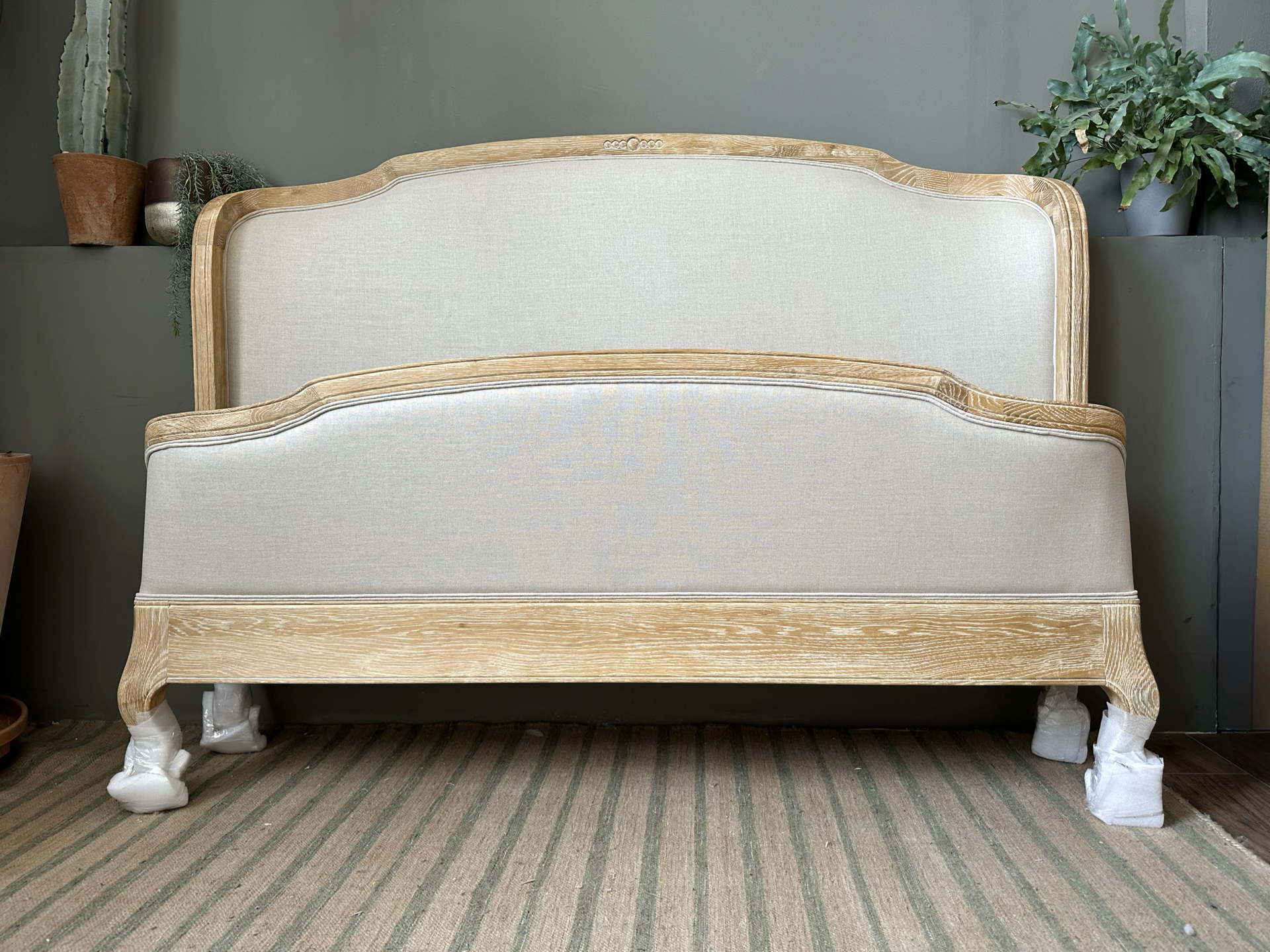 Loaf Joelle Bed Super King RRP £2,195.00