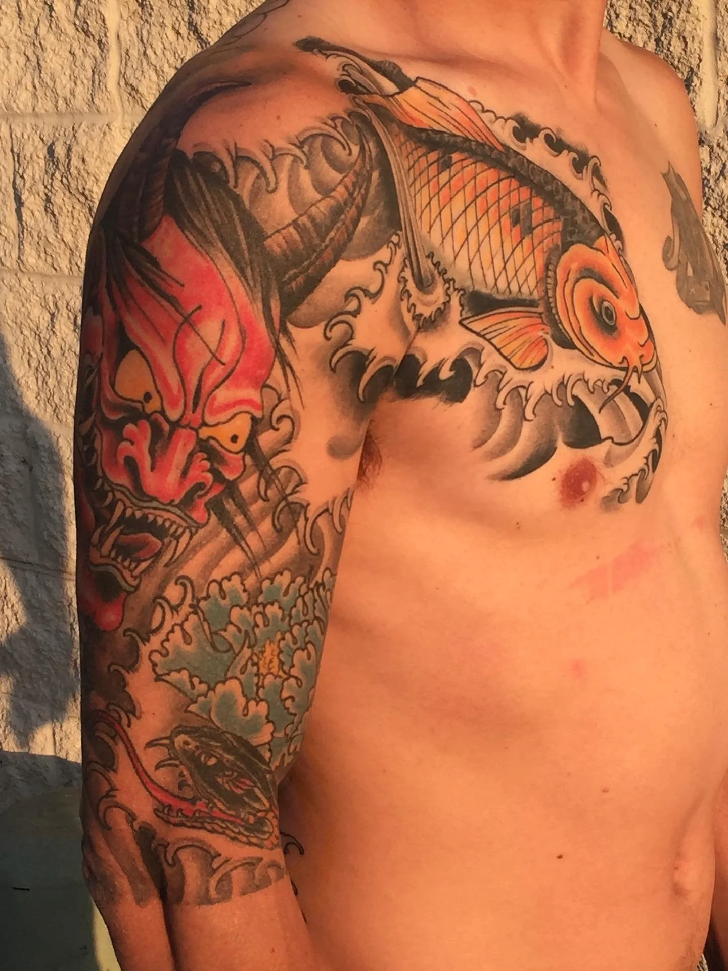 Japanese arm and chest from way back!! 

#hannyatattoo #koitattoo #japanesetattoo #mntattooartist #mntattooers #duluthtattooartist #duluthtattooshop