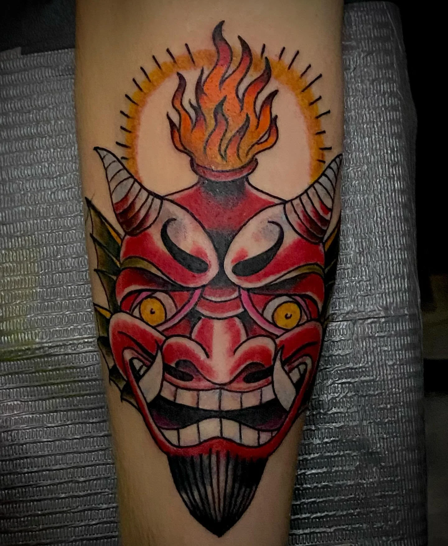 Fun walk-in from last week out of the Seth C sketchbook !! 

#duluthtattooartist #minnesotatattooartist #traditionaltattoo #thicklinessavelives #colortattoo